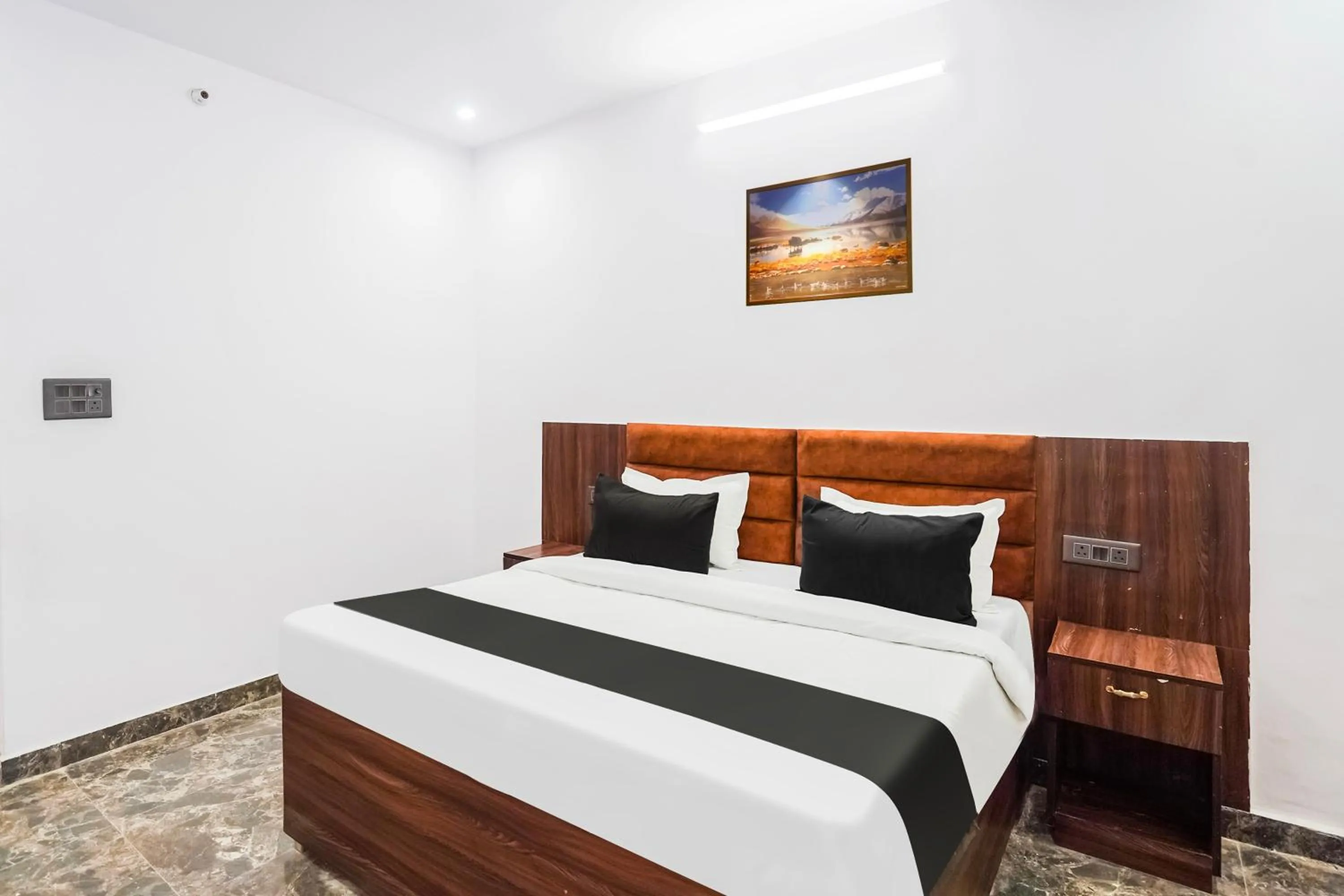 Classic Triple Room - single occupancy in Hotel O Shivankar Paradise