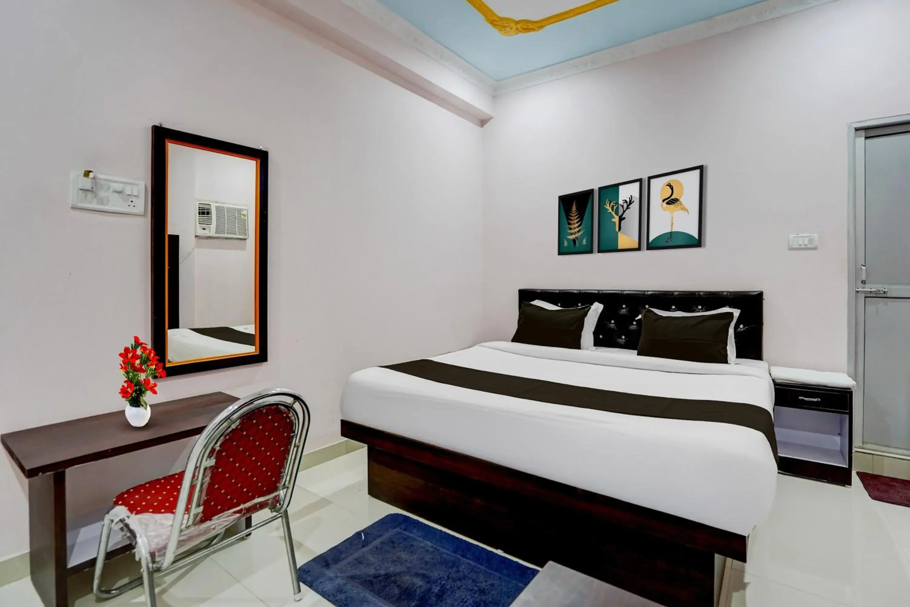 Classic Triple Room - single occupancy in Super Collection O Patna Airport Formerly Hotel Shahi Mahal Classic Triple Room - single occupancy in Super Collection O Patna Airport Formerly Hotel Shahi Mahal