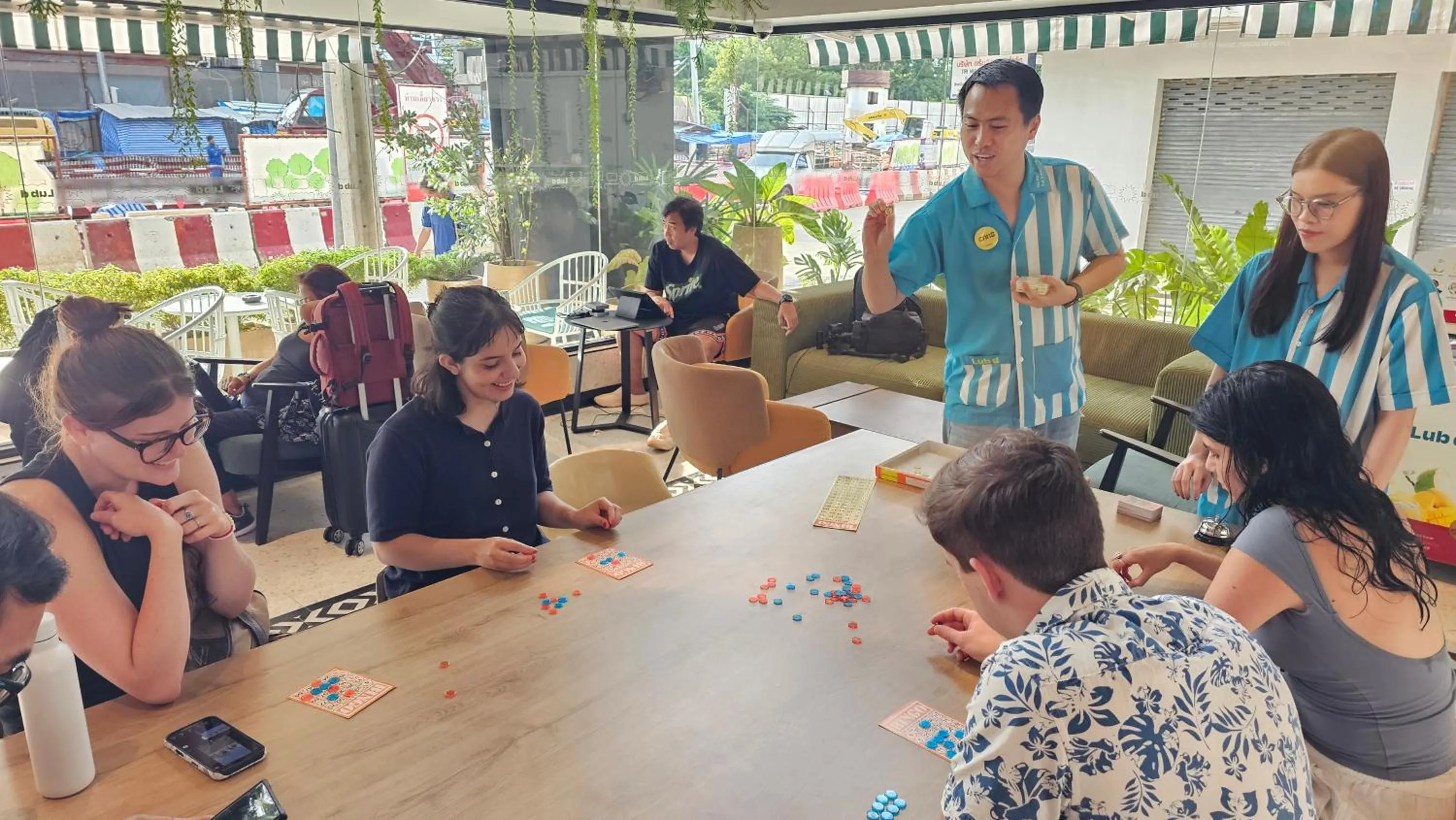 Entertainment in Lub d Bangkok Chinatown - Steps from Sam Yod MRT Station