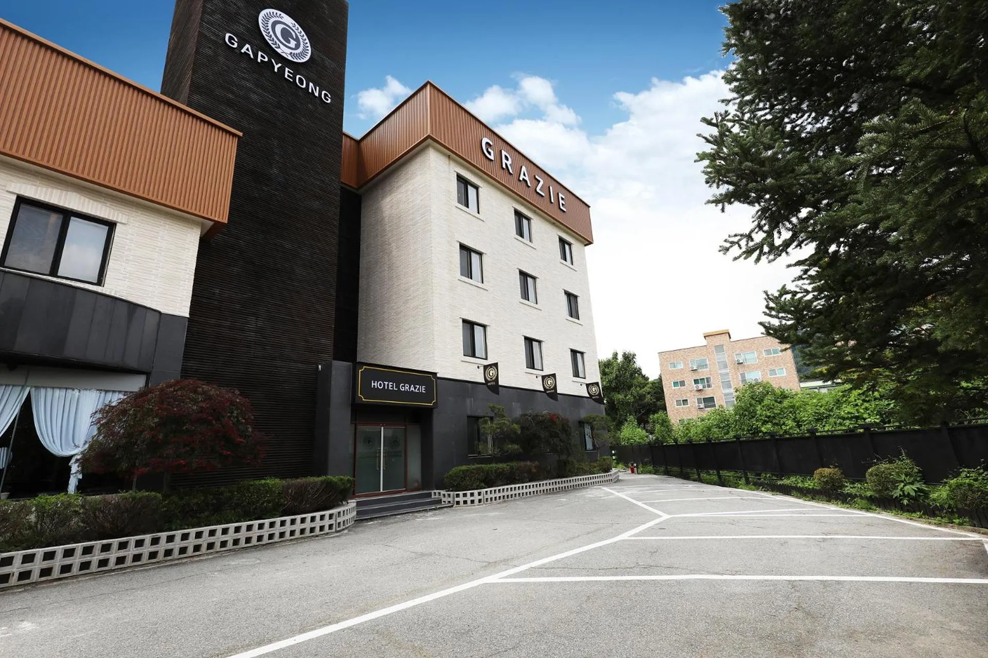 Property building in Gapyeong hotel GRAZIE
