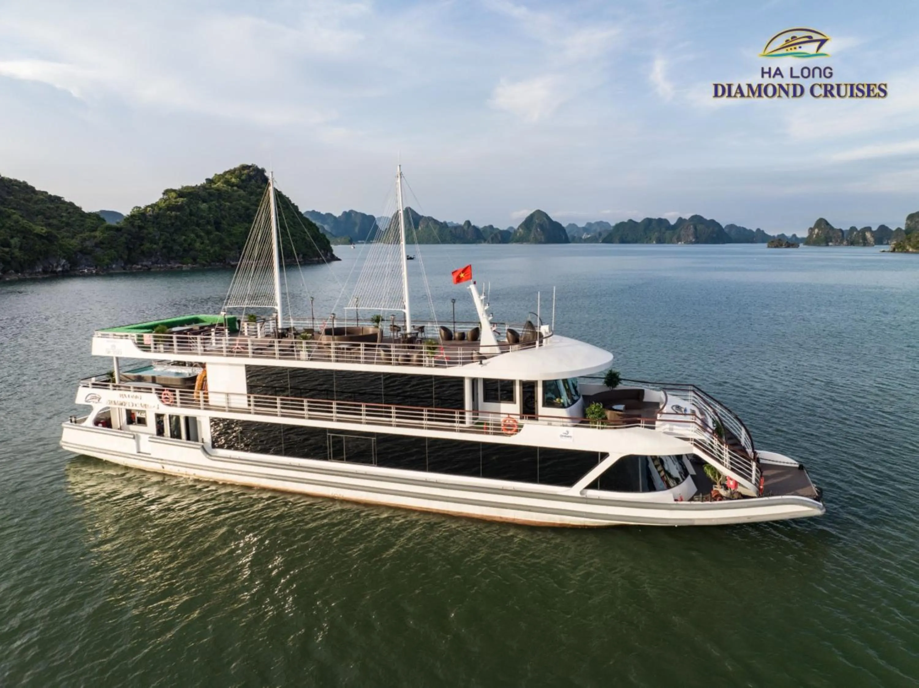 Halong Diamond Cruises