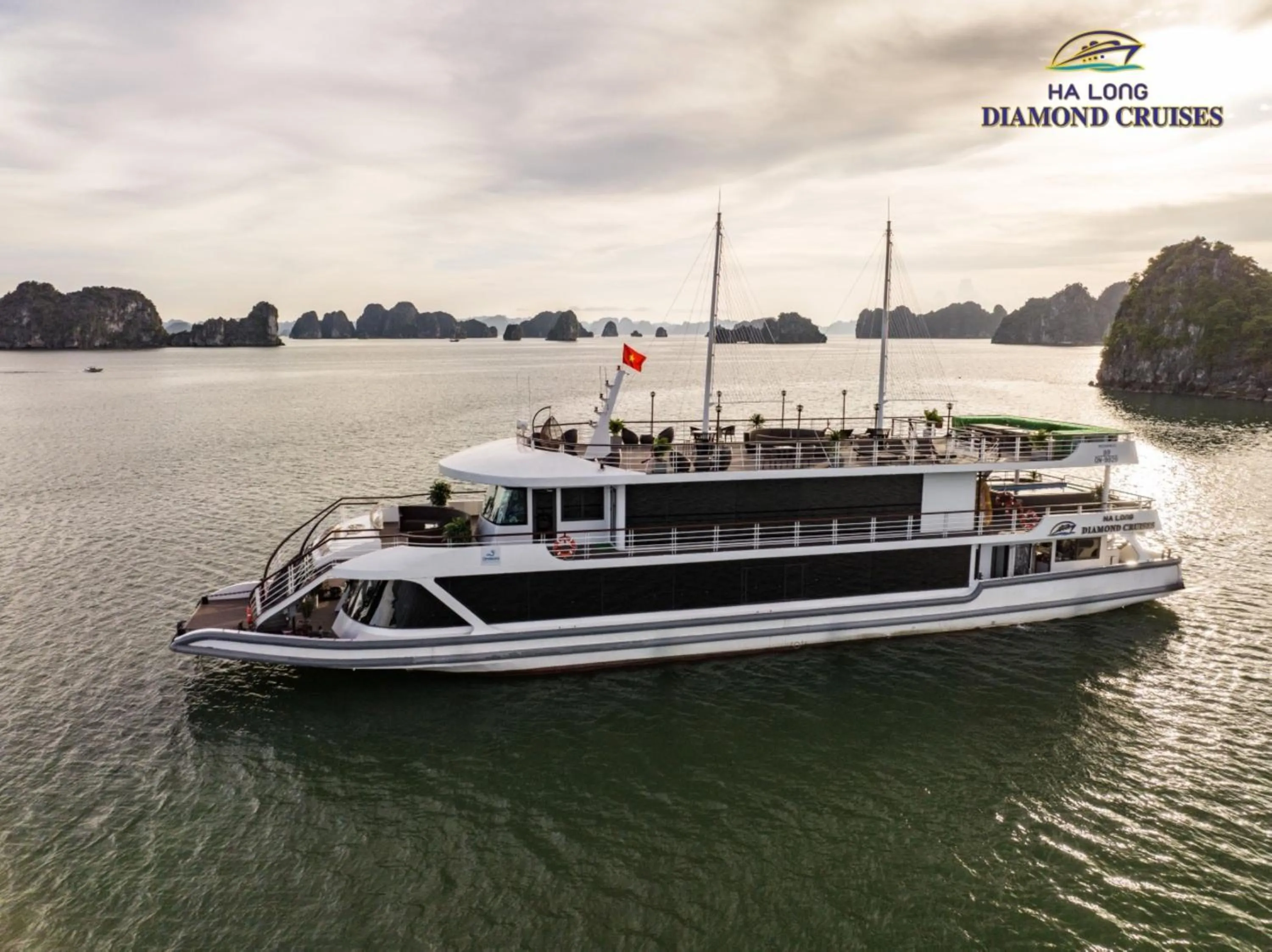 Halong Diamond Cruises