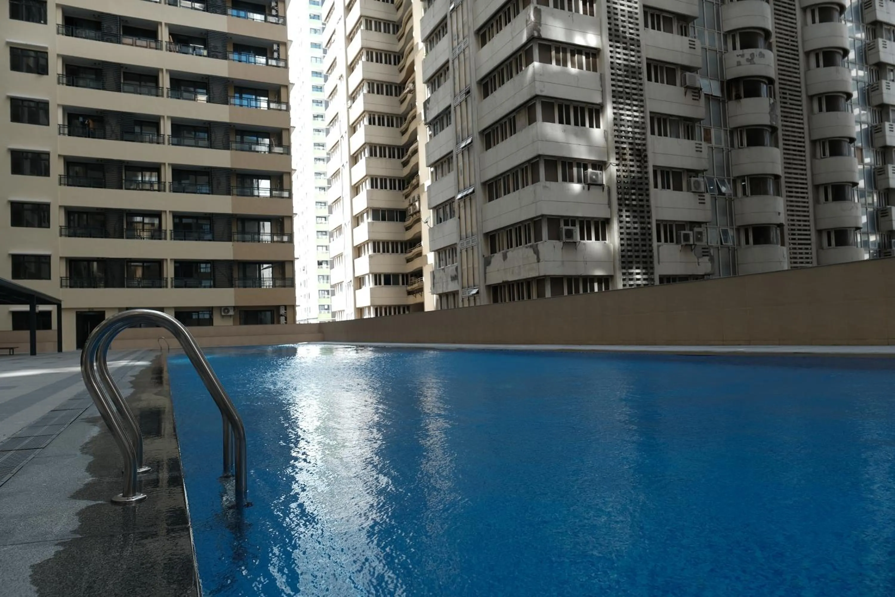 Swimming pool in Golden Seagulls Hotel