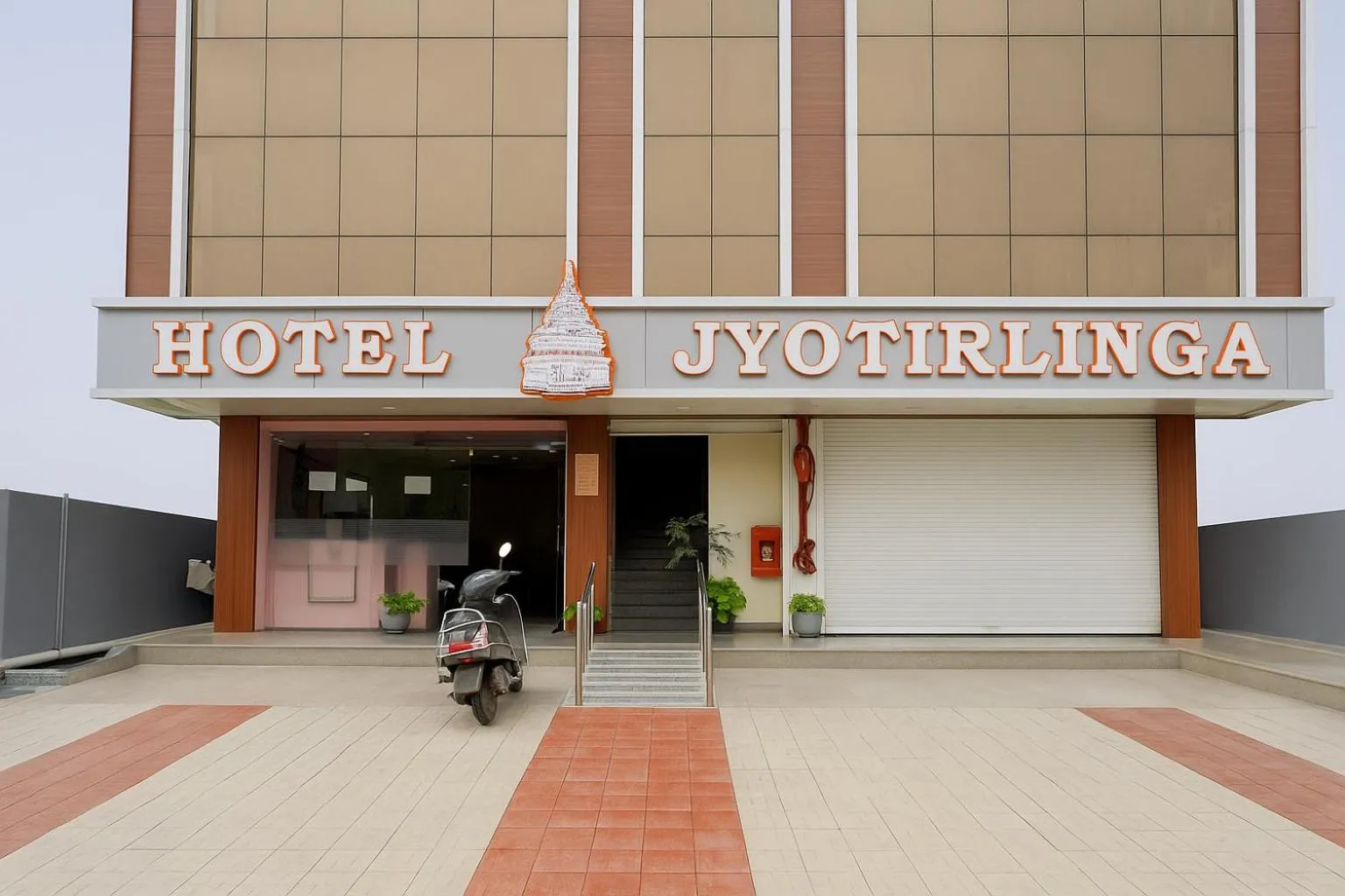 Property building in Hotel Jyotirlinga- One Way Drop to Mahakal Temple