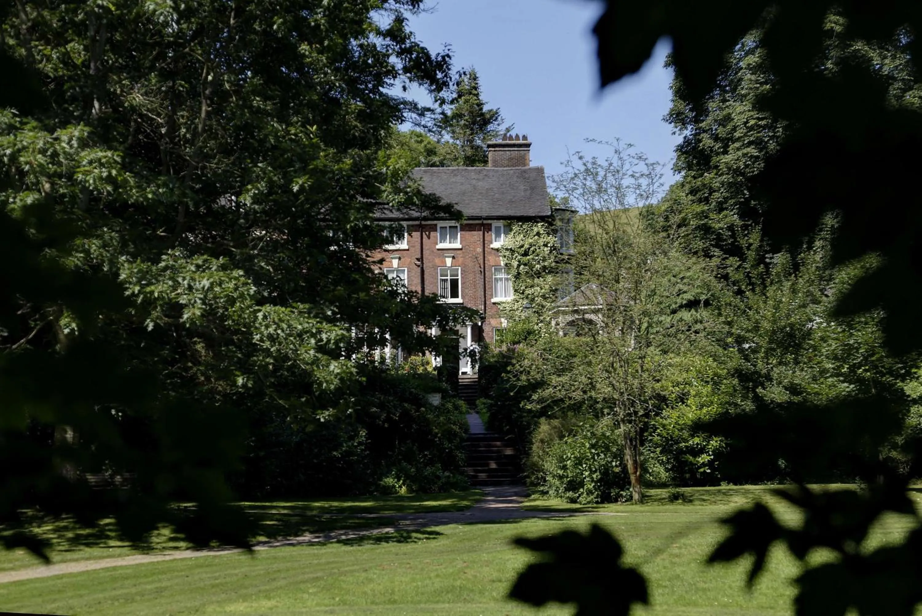 Property building in Best Western Valley Hotel