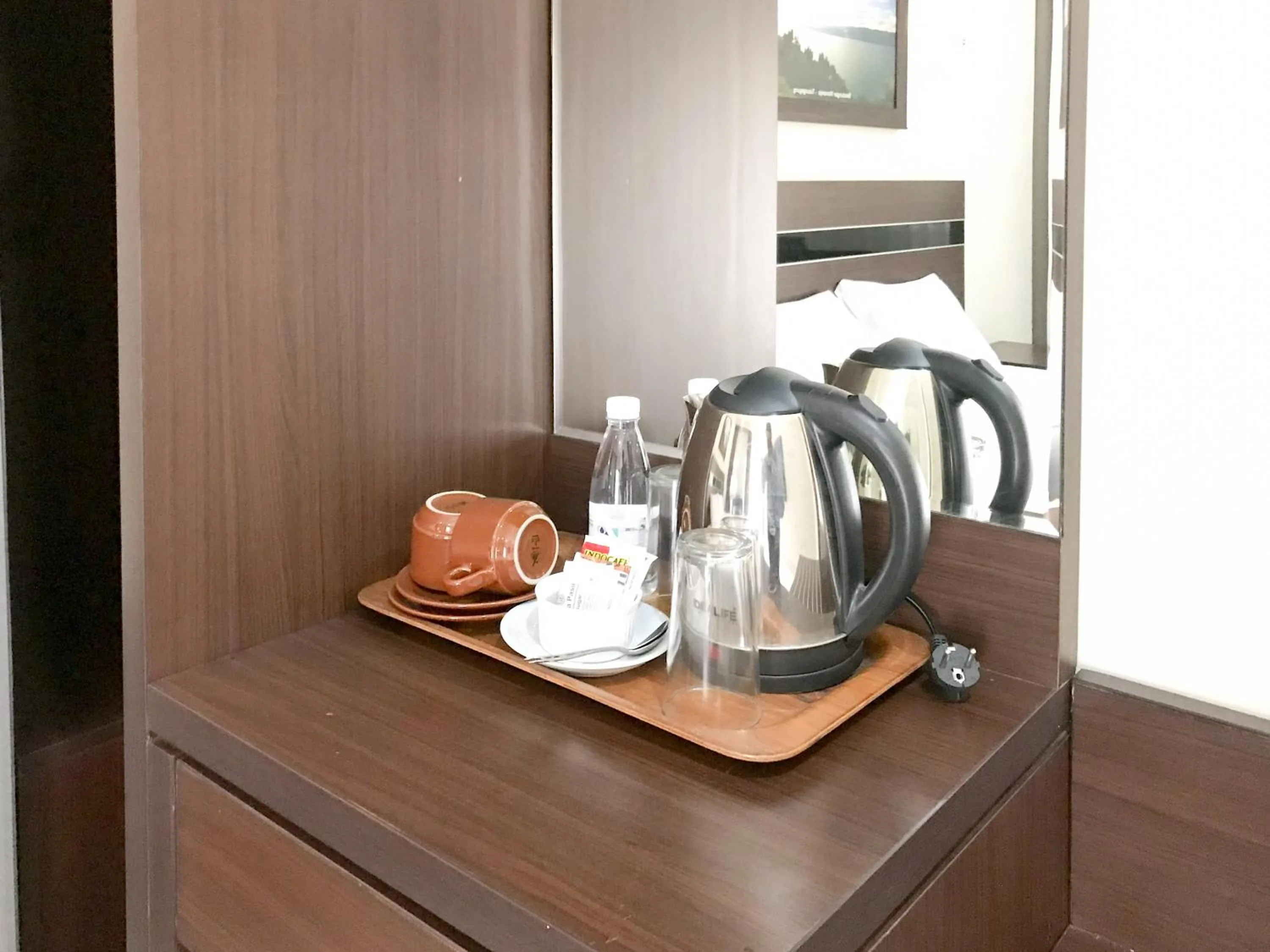 Coffee/tea facilities in Selorejo Resort Mitra RedDoorz