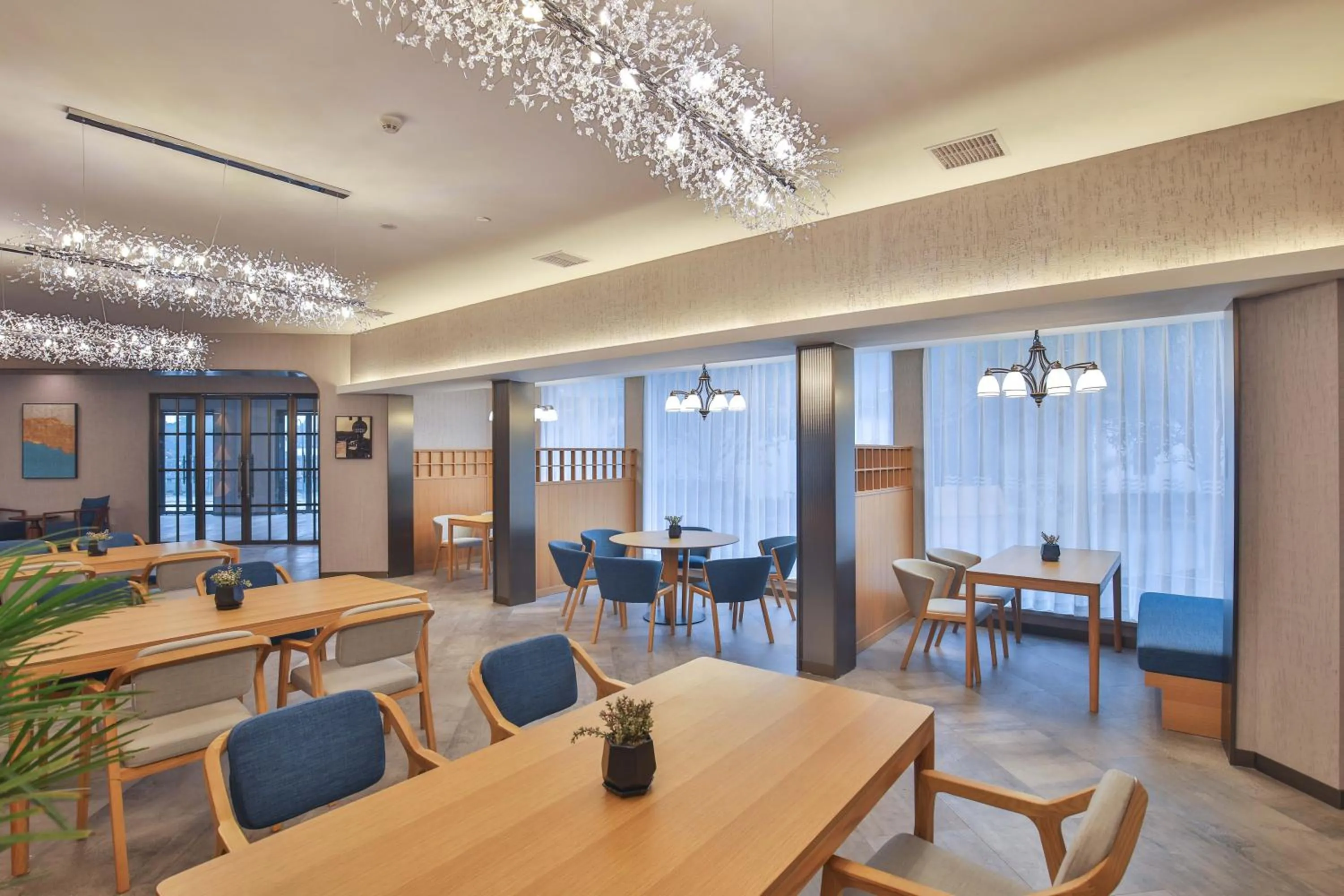 Restaurant/places to eat in SSAW Garden Hotel Ningbo Xikou