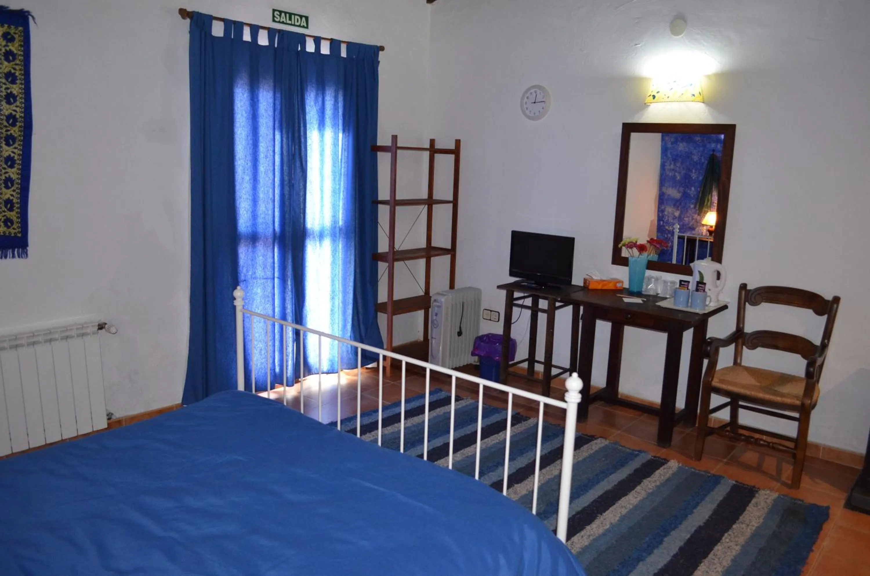 Bed in Hotel Restaurante Bandolero