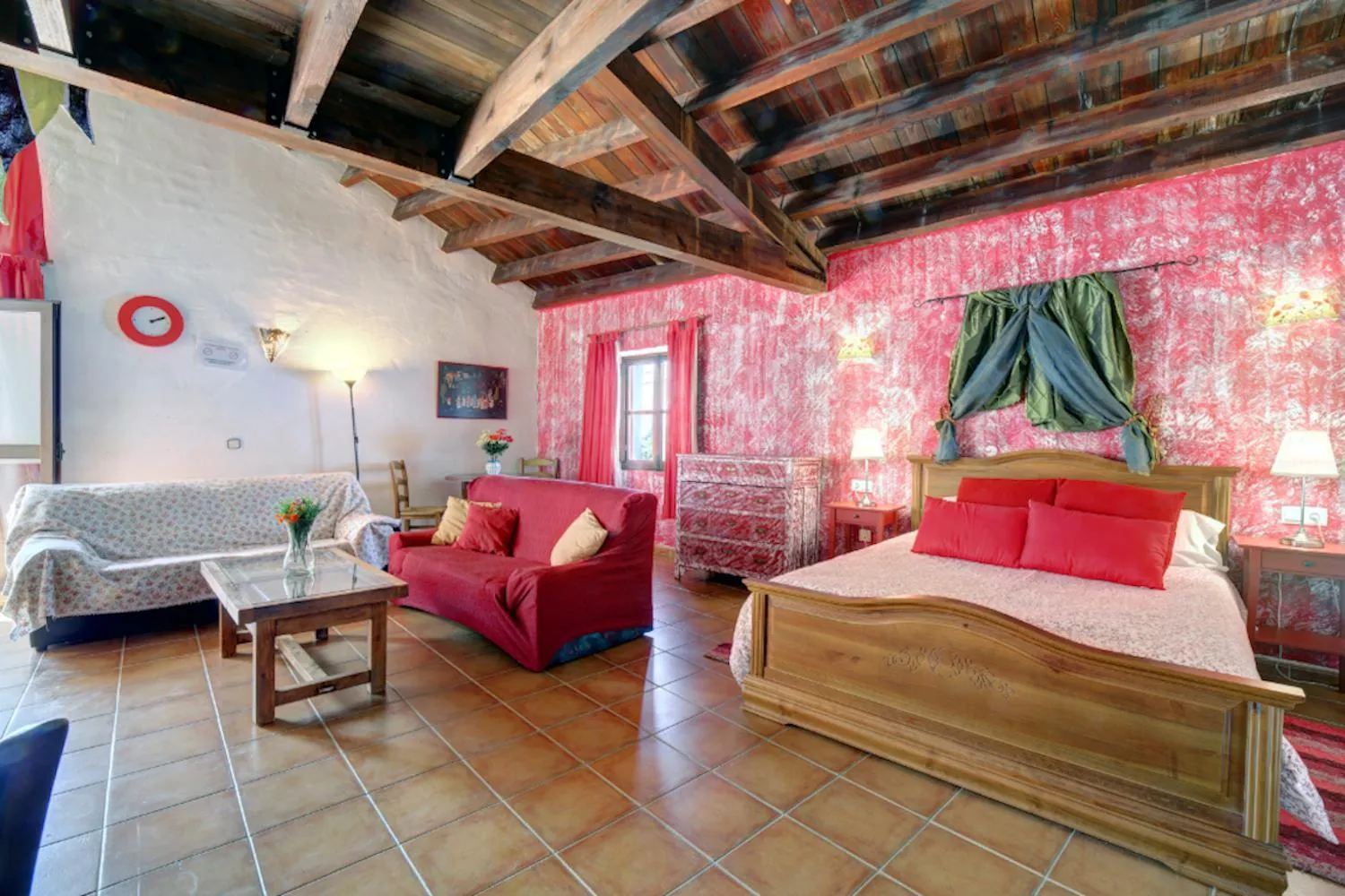 Photo of the whole room, Bed in Hotel Restaurante Bandolero