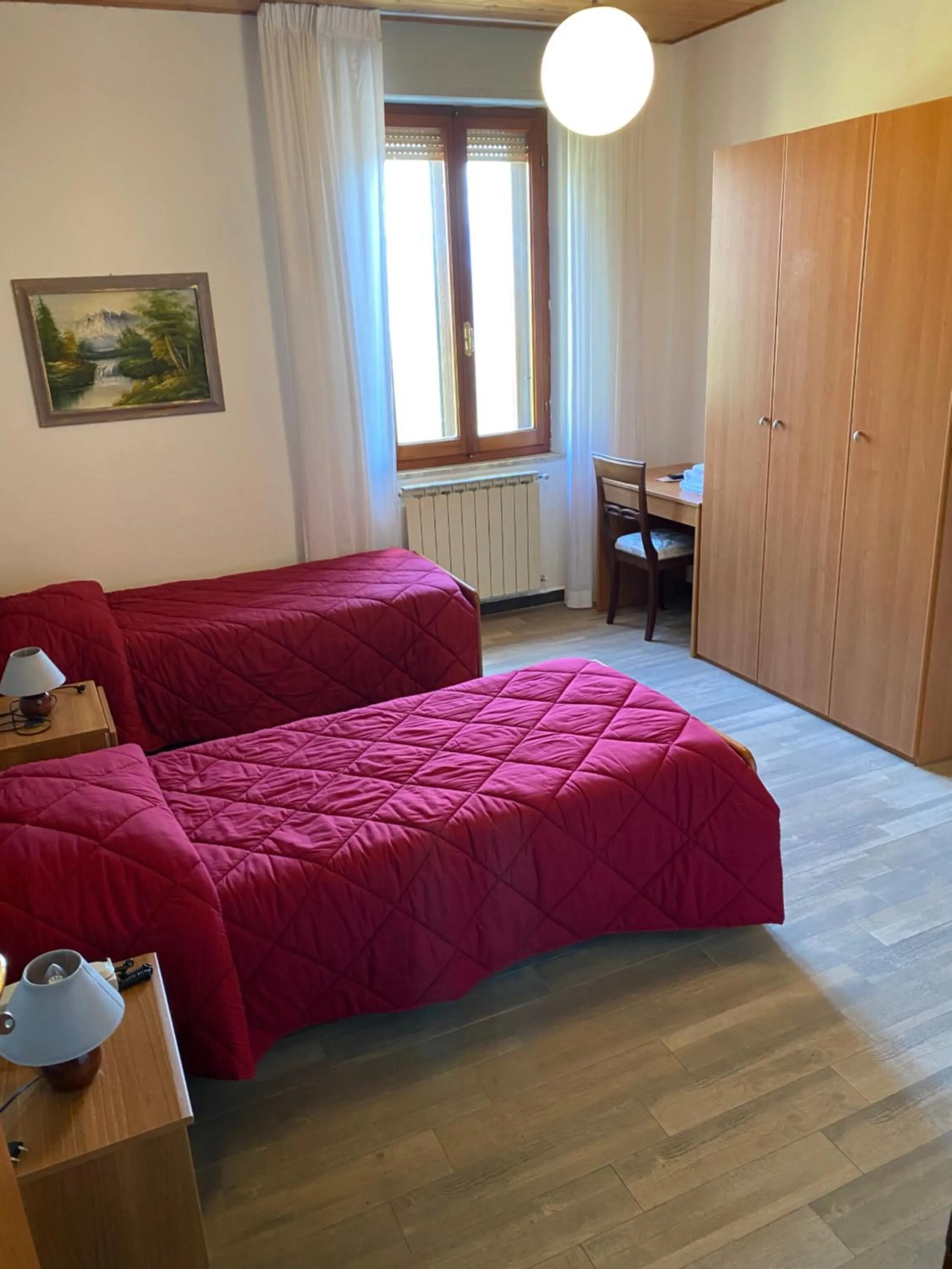 Bed in Hotel Mirador