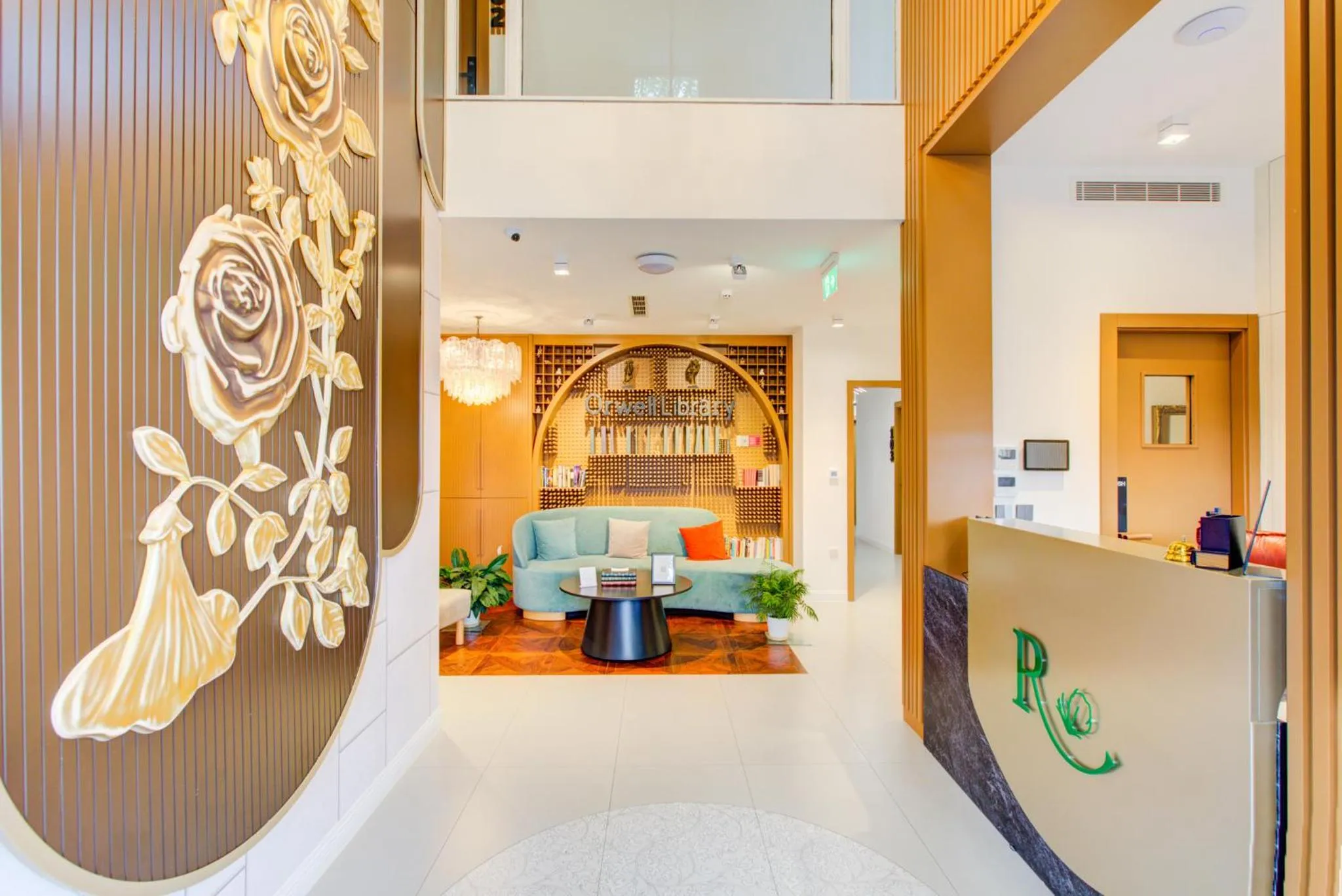 Lobby or reception in Rosemay Hotel near London Heathrow Airport