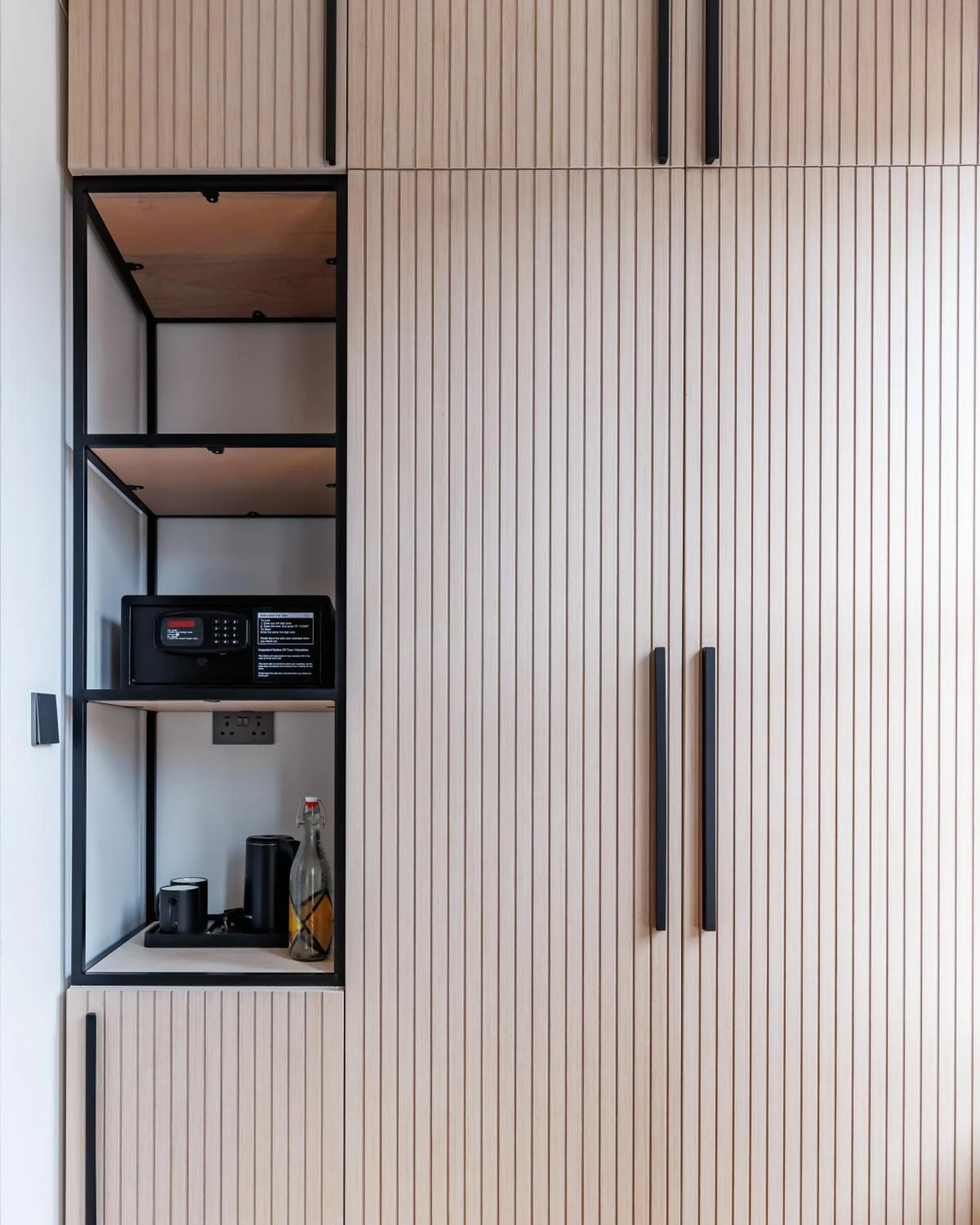 Coffee/tea facilities in Rosemay Hotel near London Heathrow Airport