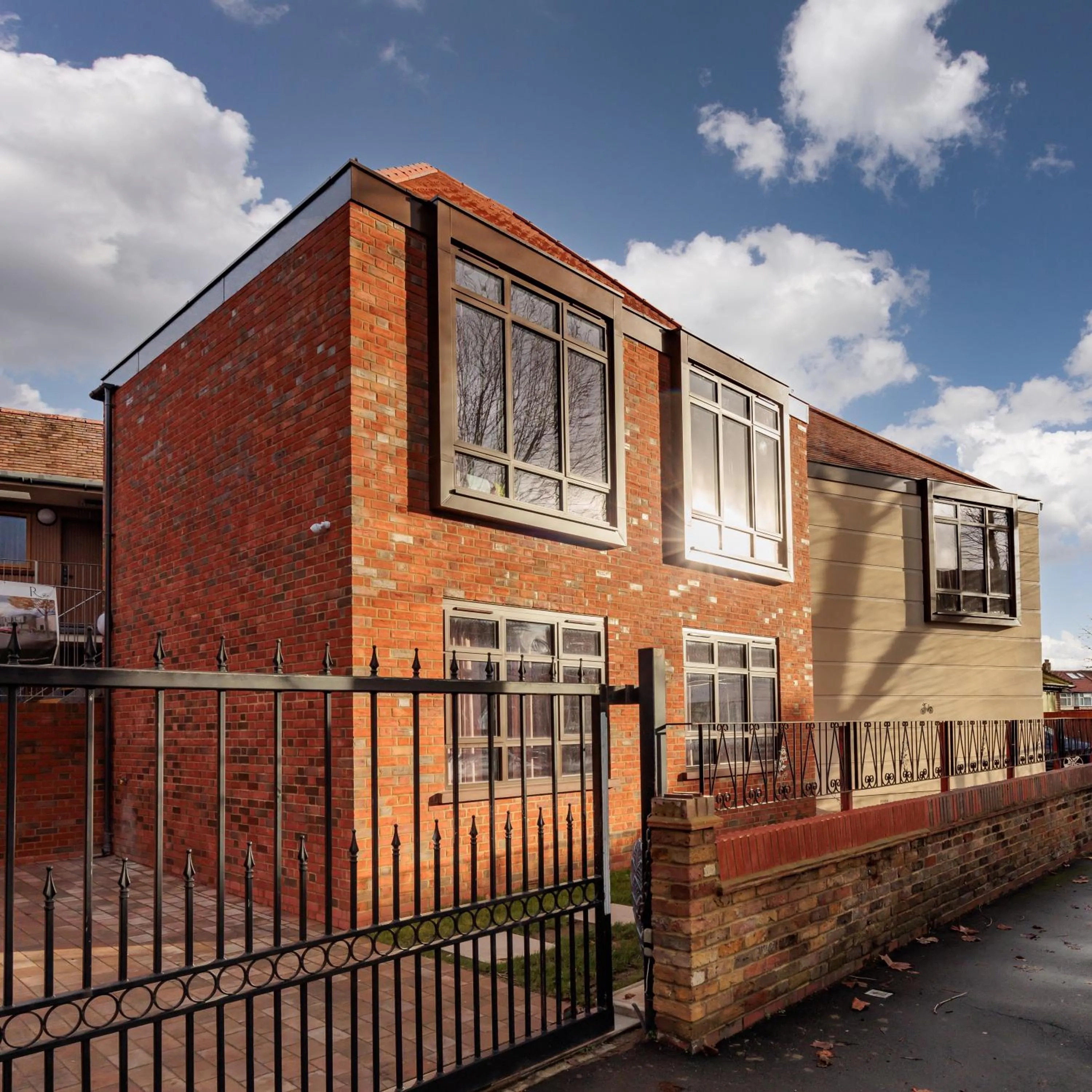 Property building in Rosemay Hotel near London Heathrow Airport