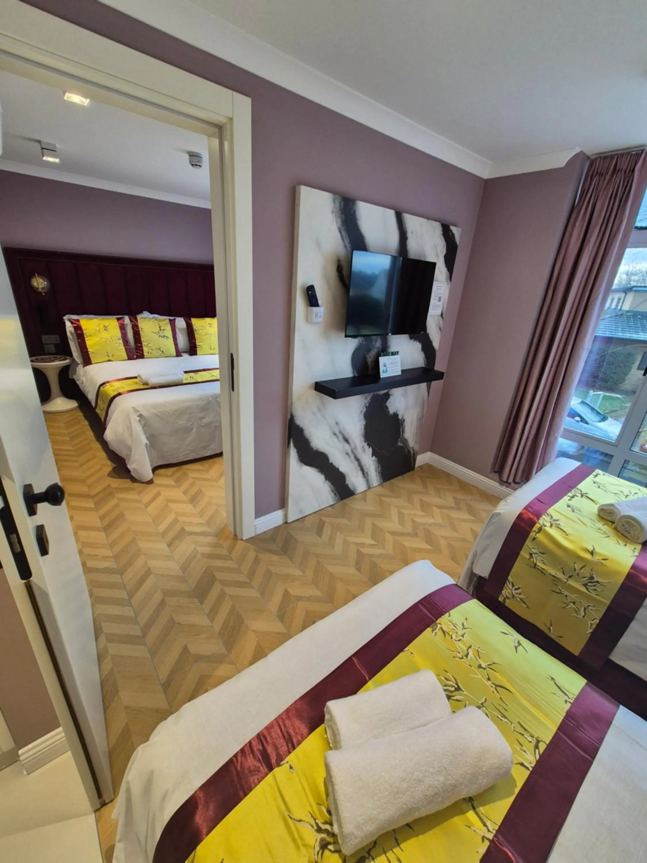 Bed in Rosemay Hotel near London Heathrow Airport