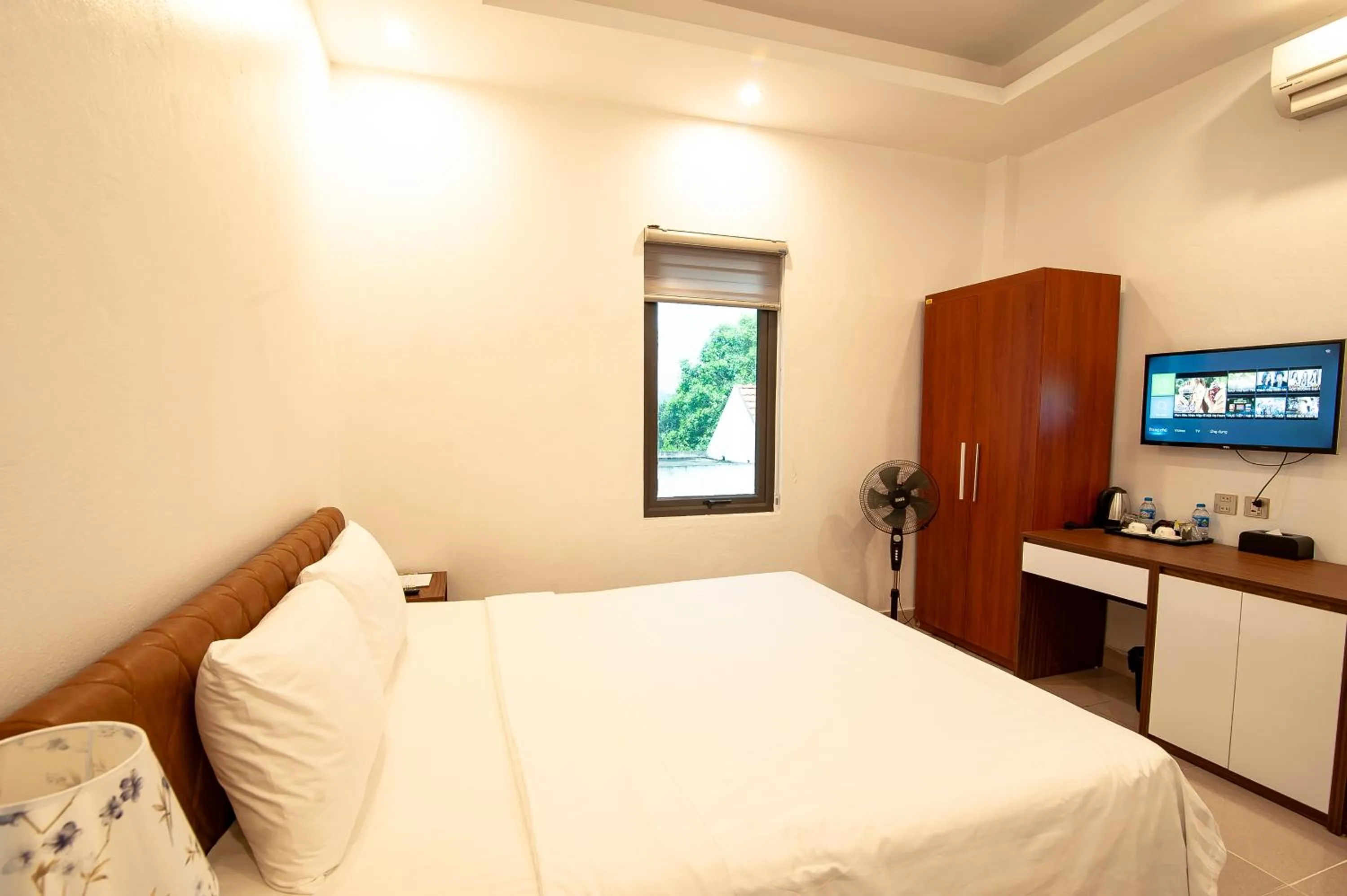 Bedroom, Bed in Tam Coc Peaceful Hotel