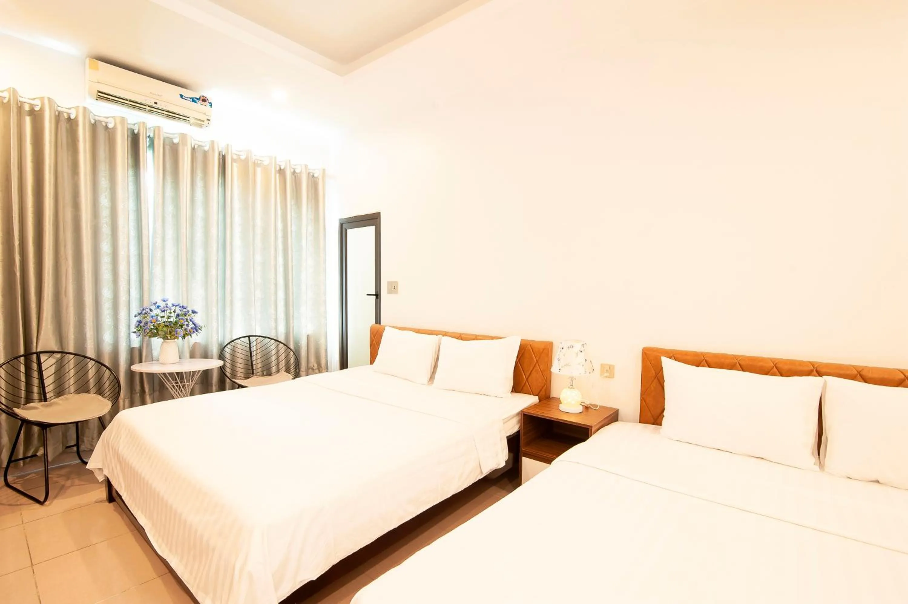 Bedroom, Bed in Tam Coc Peaceful Hotel