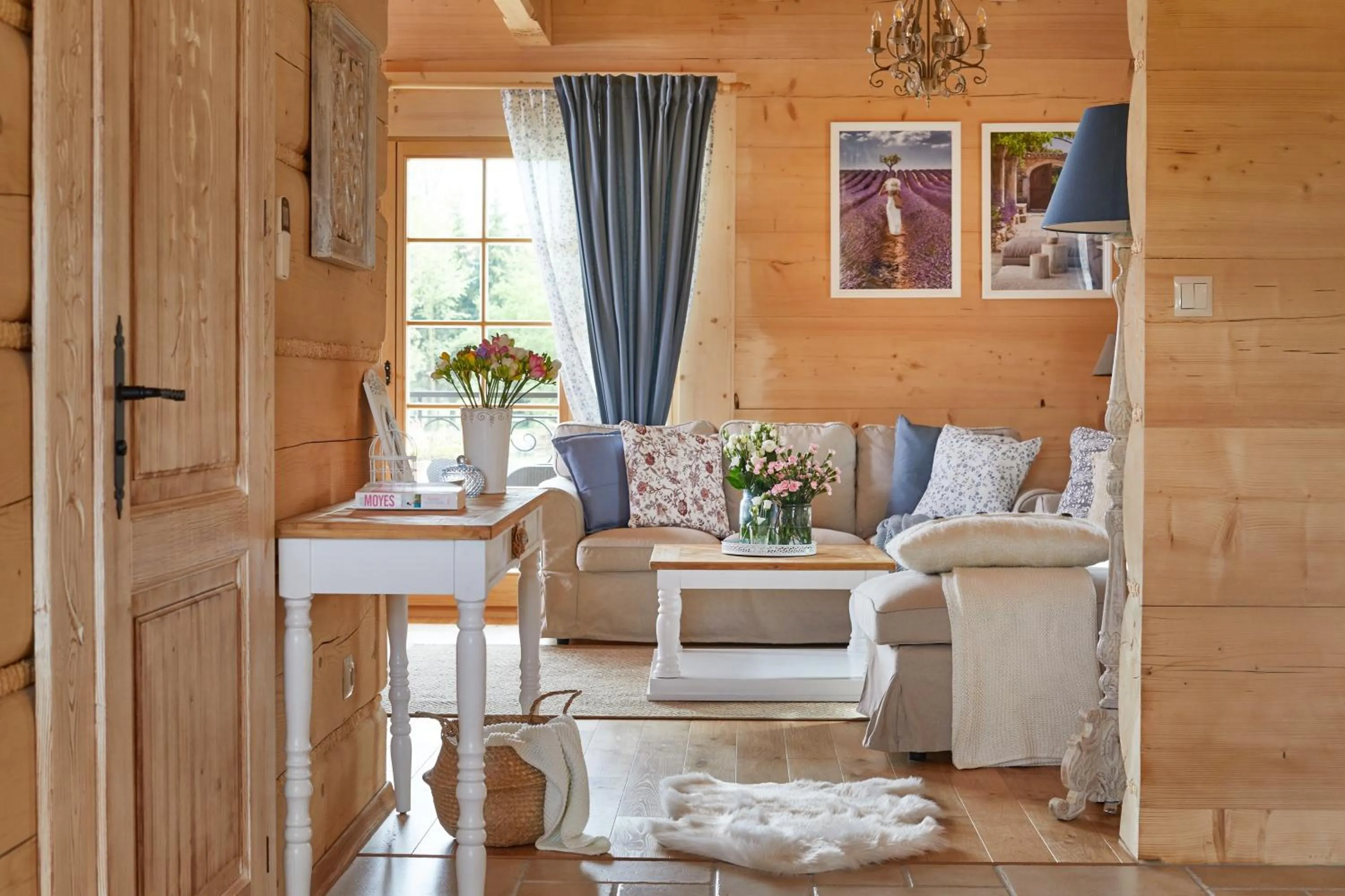 Facade/entrance in Osada Maruszyna