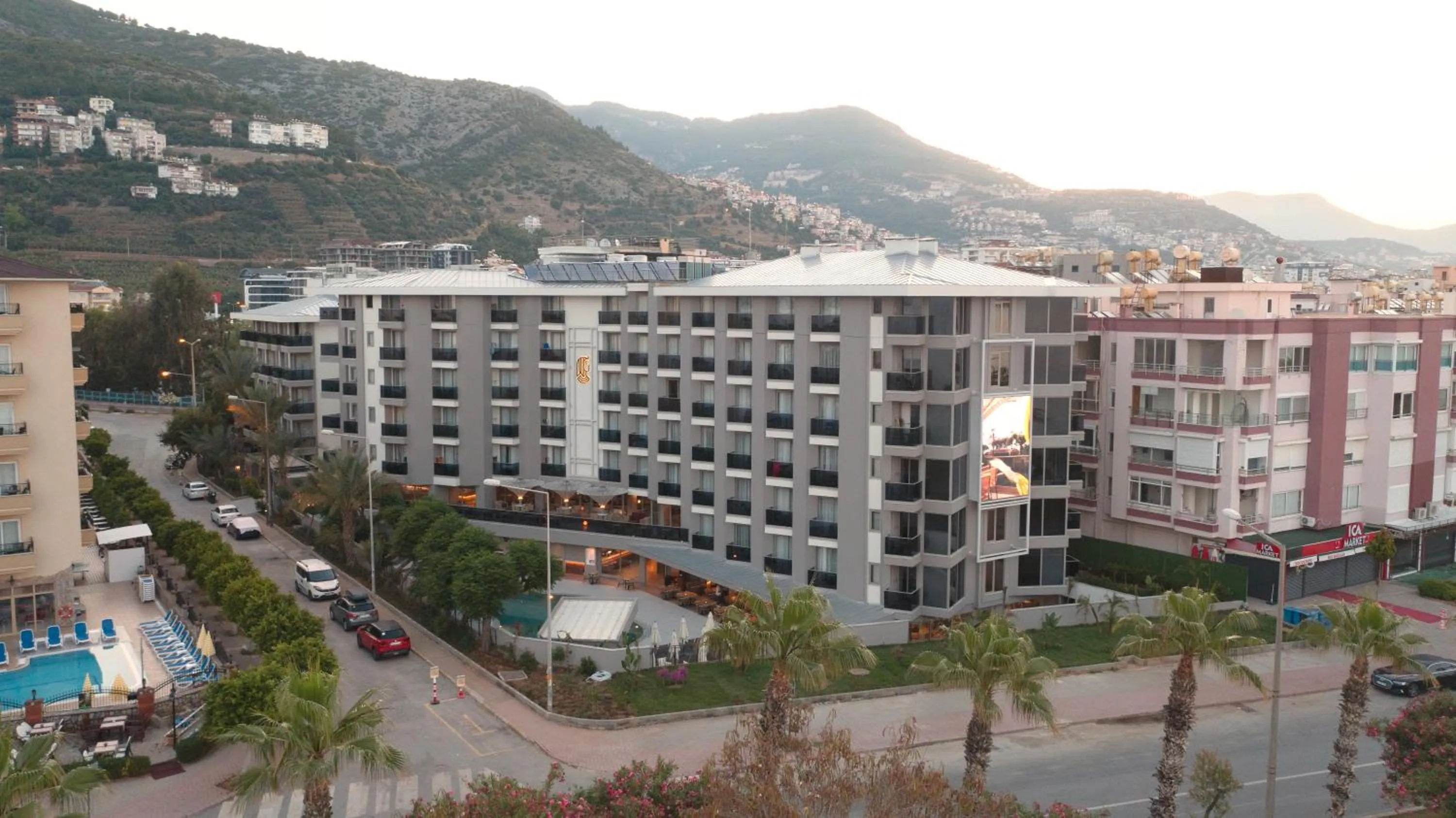 Property building in Kleopatra Dreams Beach Hotel