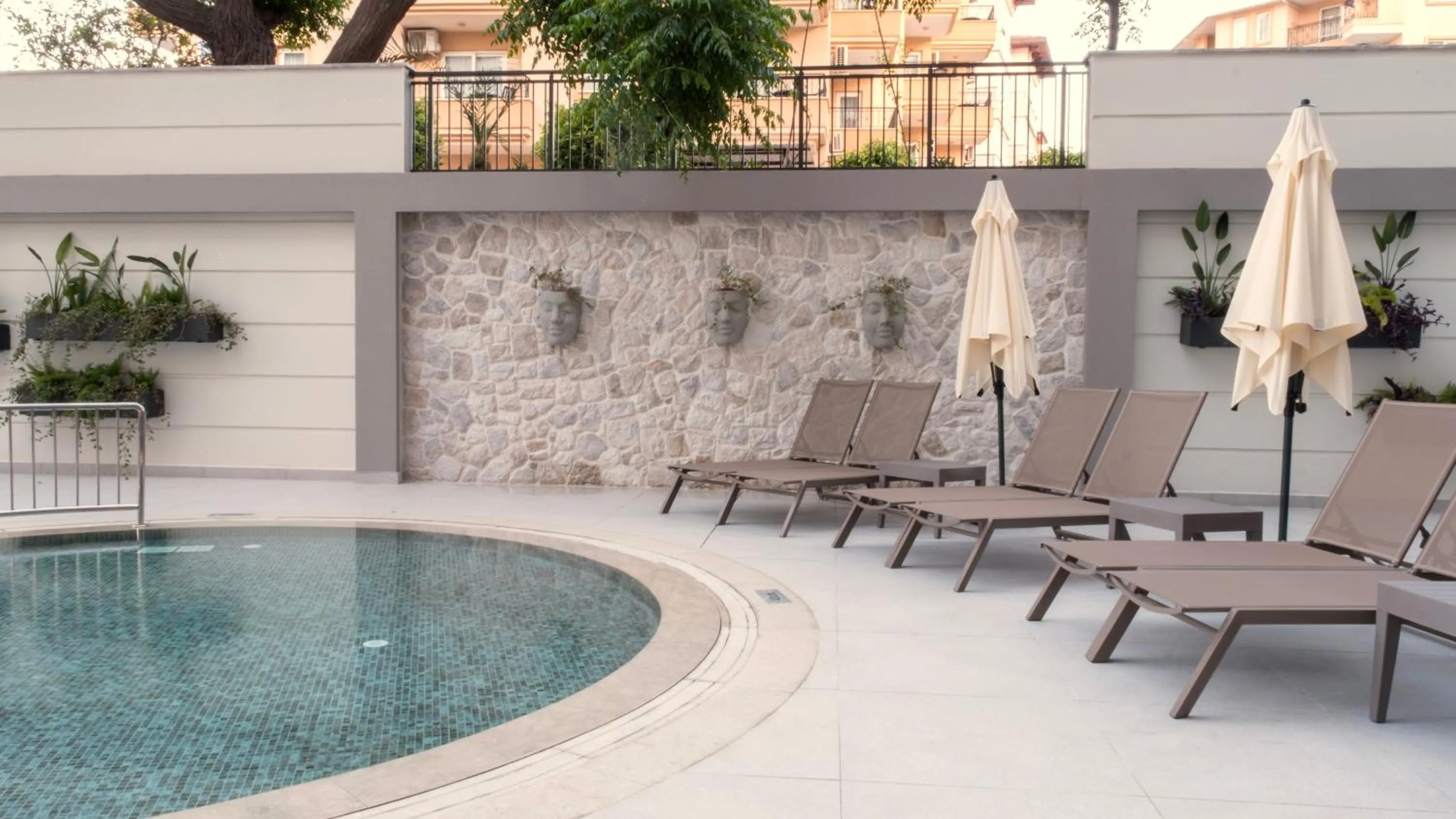 Swimming pool in Kleopatra Dreams Beach Hotel