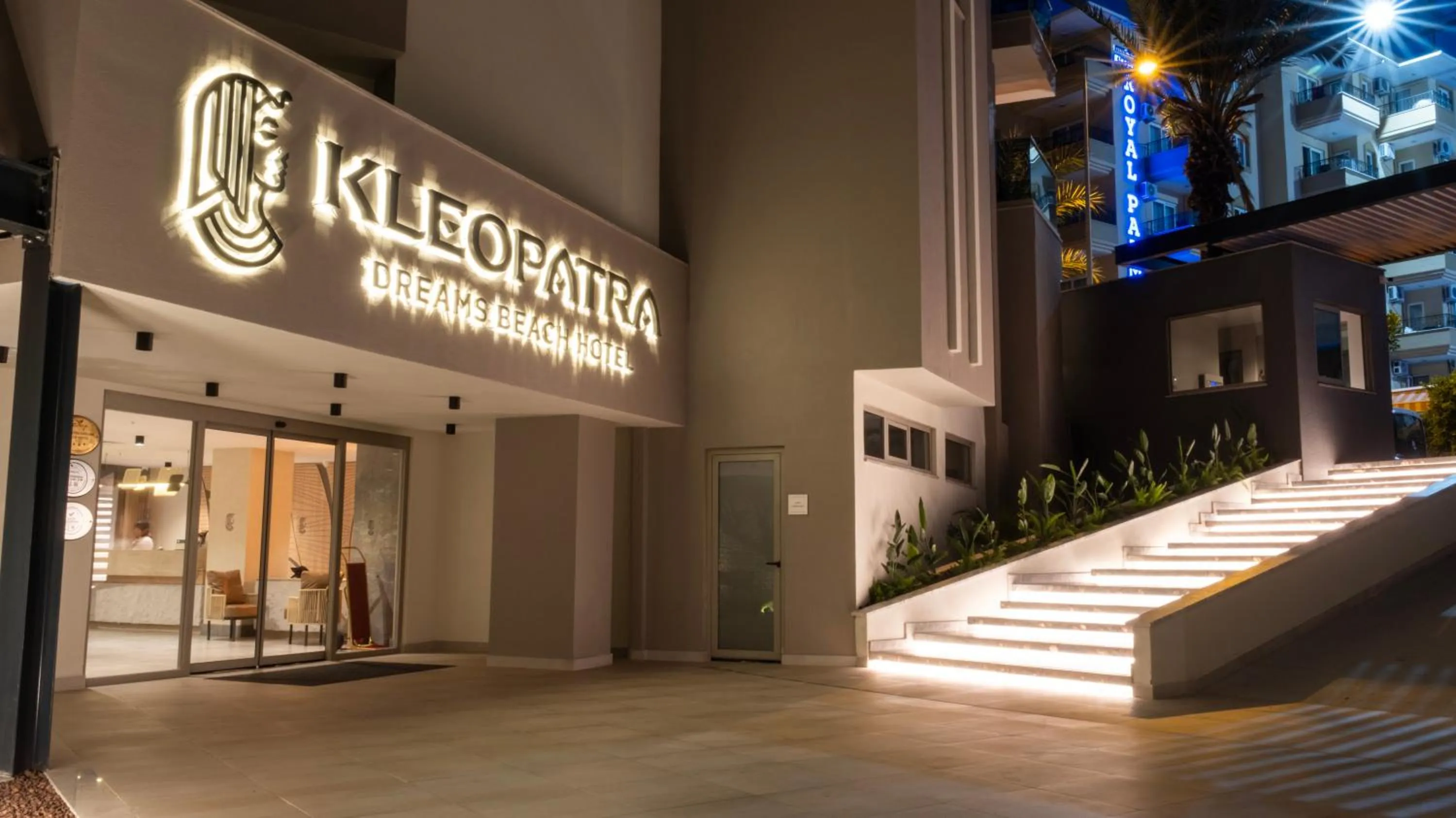 Property building in Kleopatra Dreams Beach Hotel