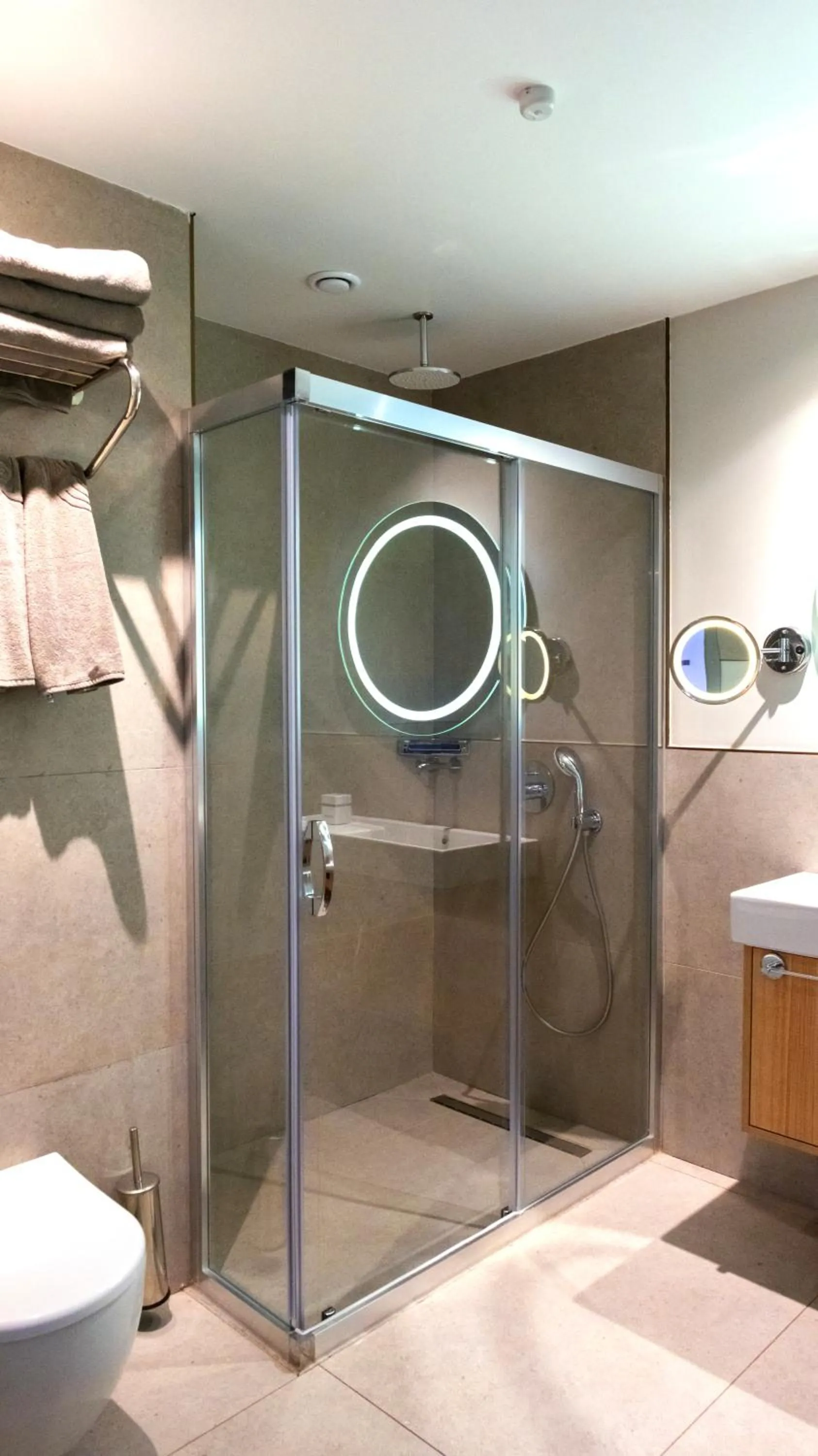 Bathroom in Kleopatra Dreams Beach Hotel