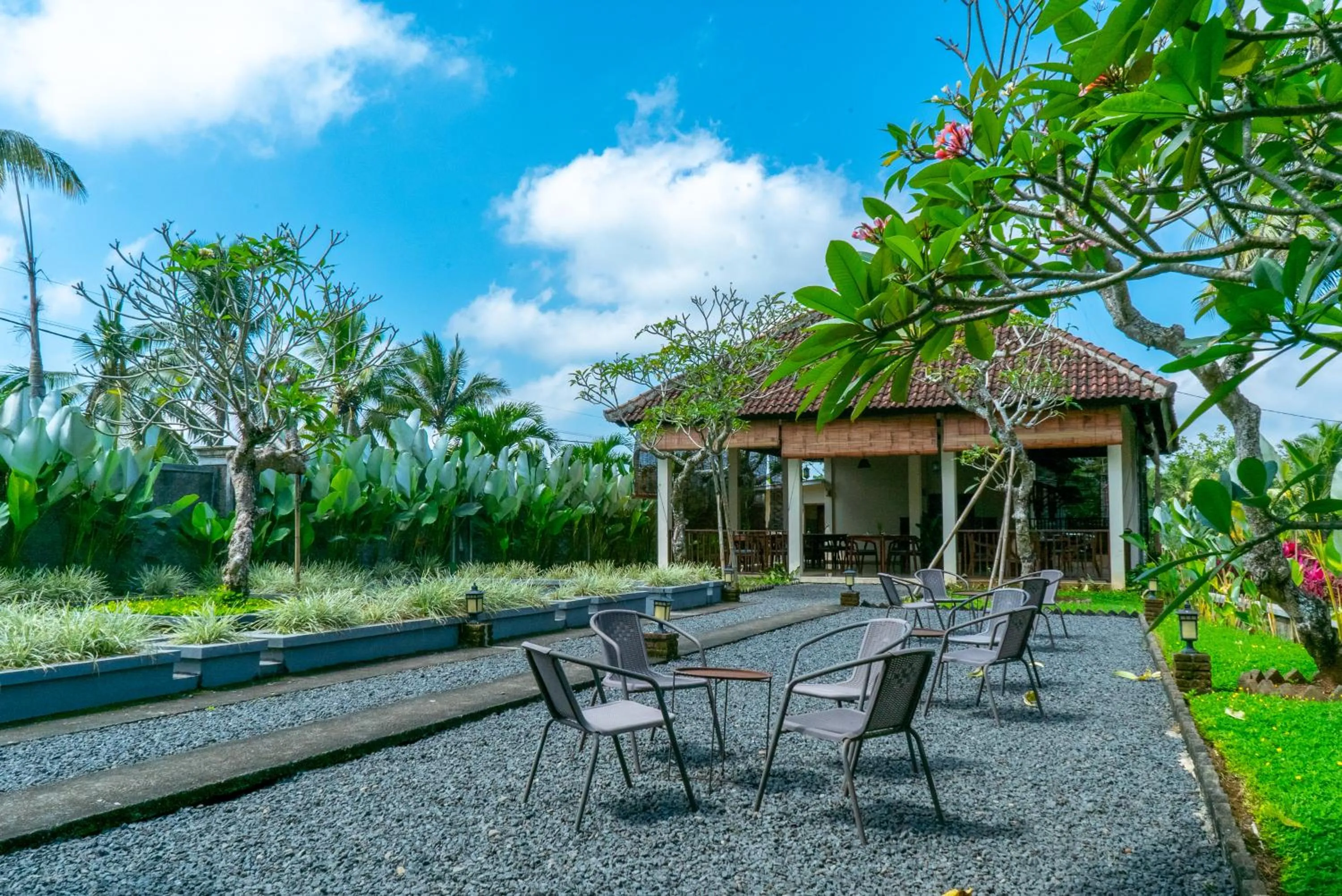 Restaurant/places to eat in Domisili Ijen Cliff By Fays Hospitality