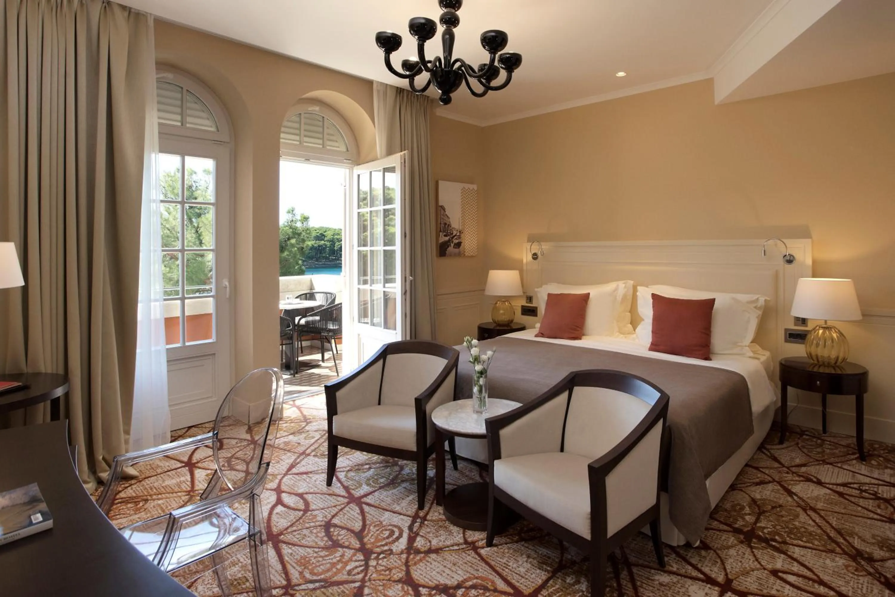 Deluxe Twin Room with Sea View in Boutique Hotel Alhambra