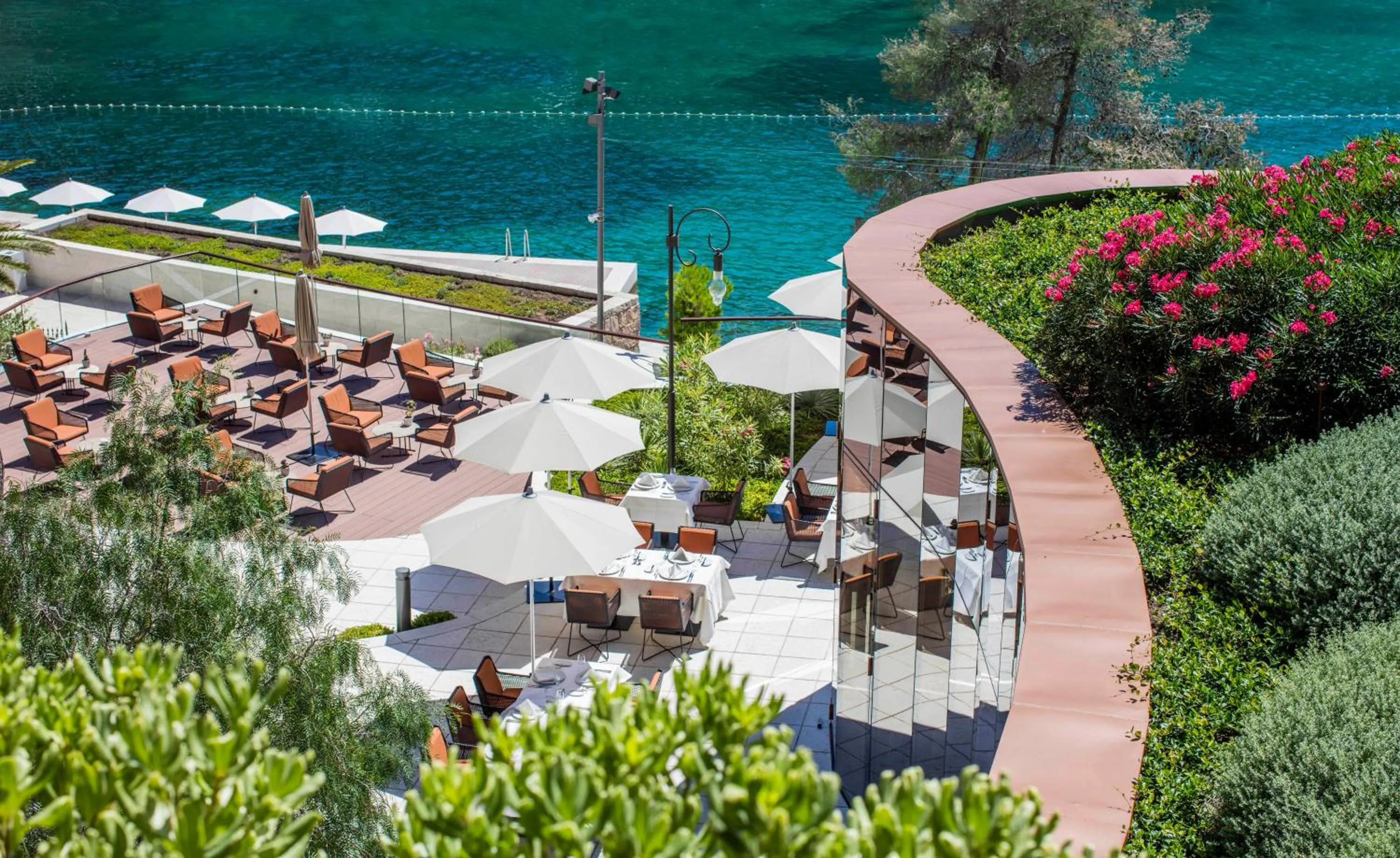 Restaurant/places to eat in Boutique Hotel Alhambra