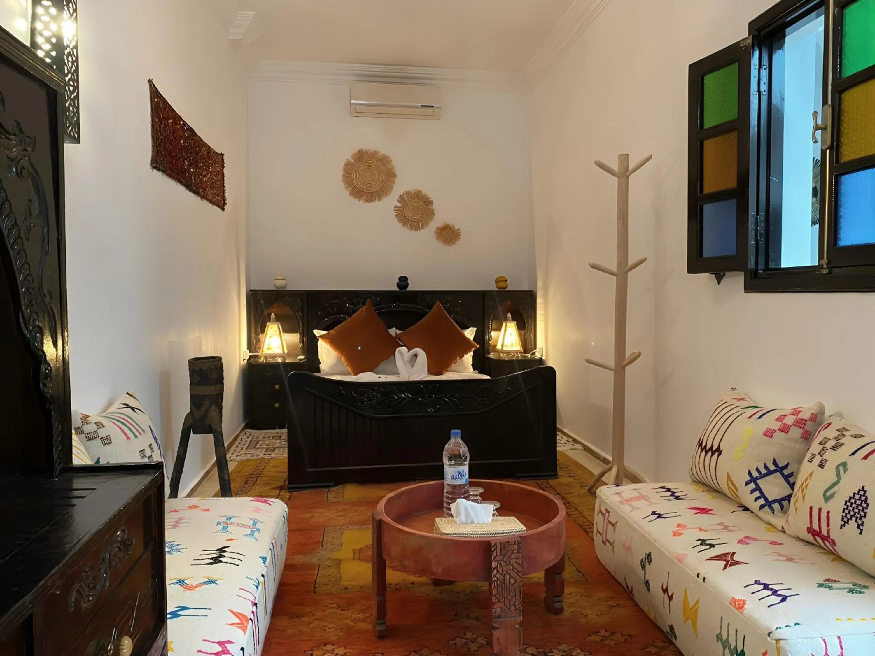 Photo of the whole room in Riad Iklil