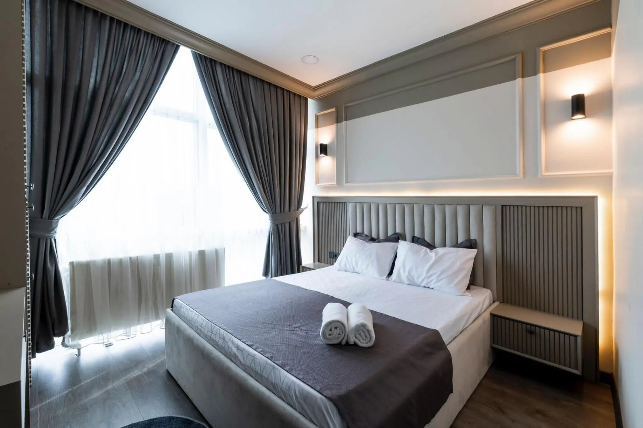 Photo of the whole room, Bed in Kral As Suite Hotel