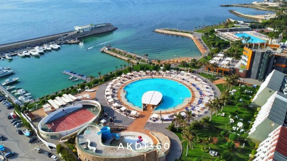Swimming pool in Miramar Hotel Resort and Spa