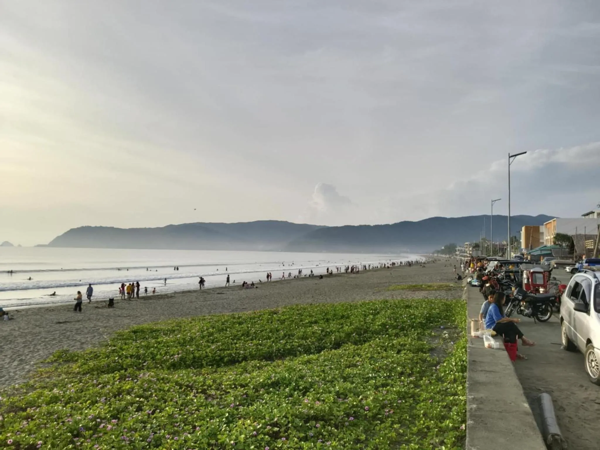 The Waves at Socorro Baler- Hotel A