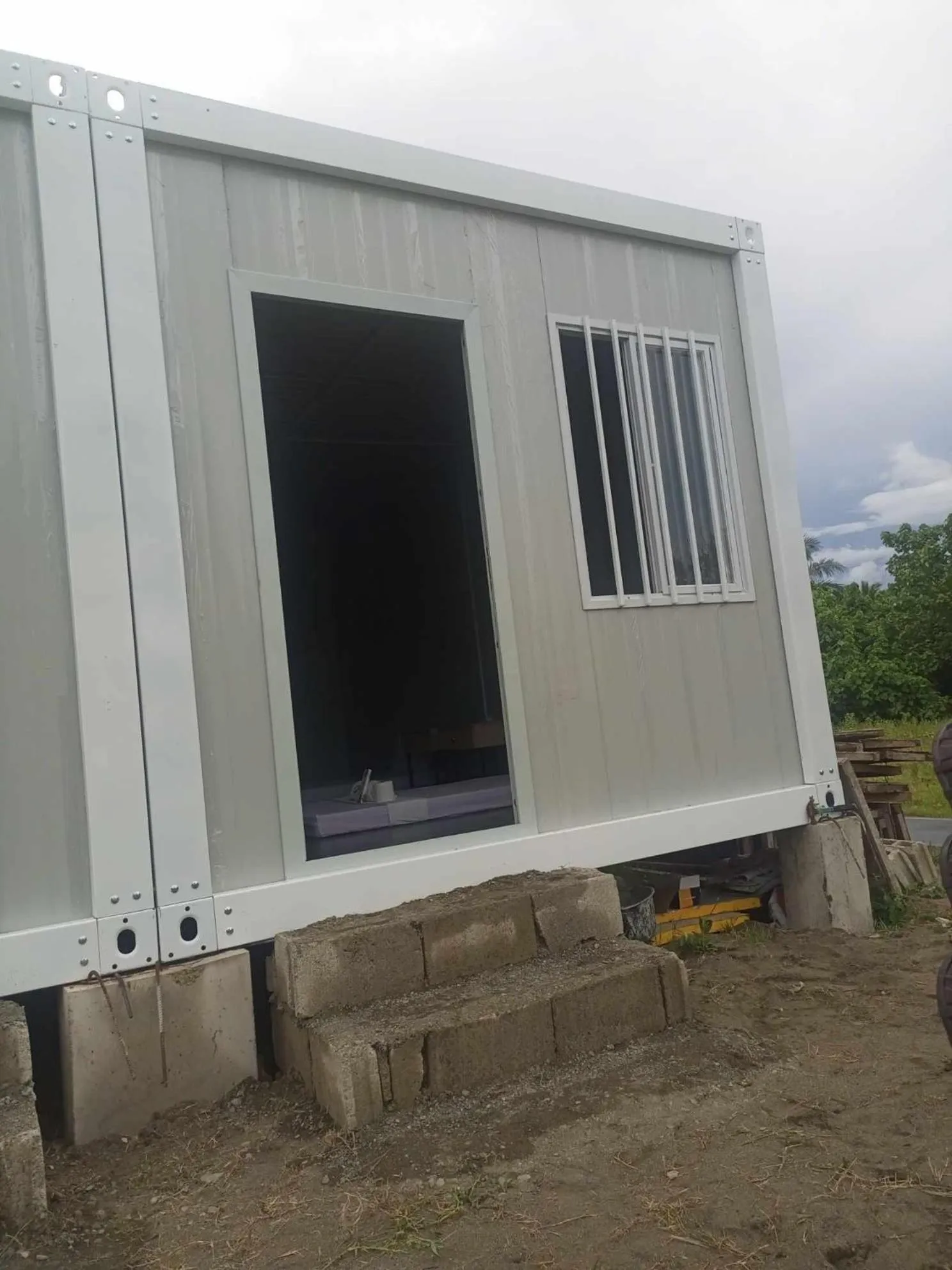 The Waves at Socorro Baler- Hotel A