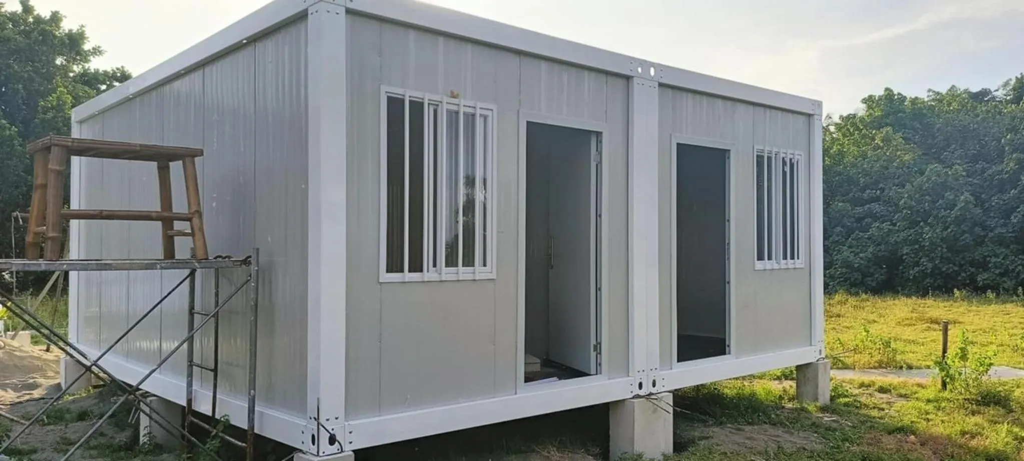 The Waves at Socorro Baler- Hotel A