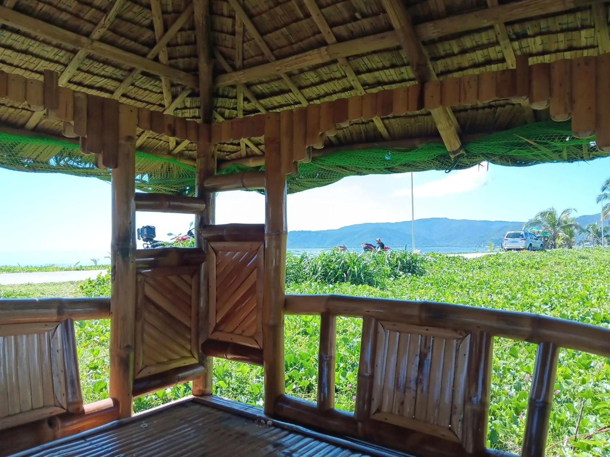 The Waves at Socorro Baler- Hotel A