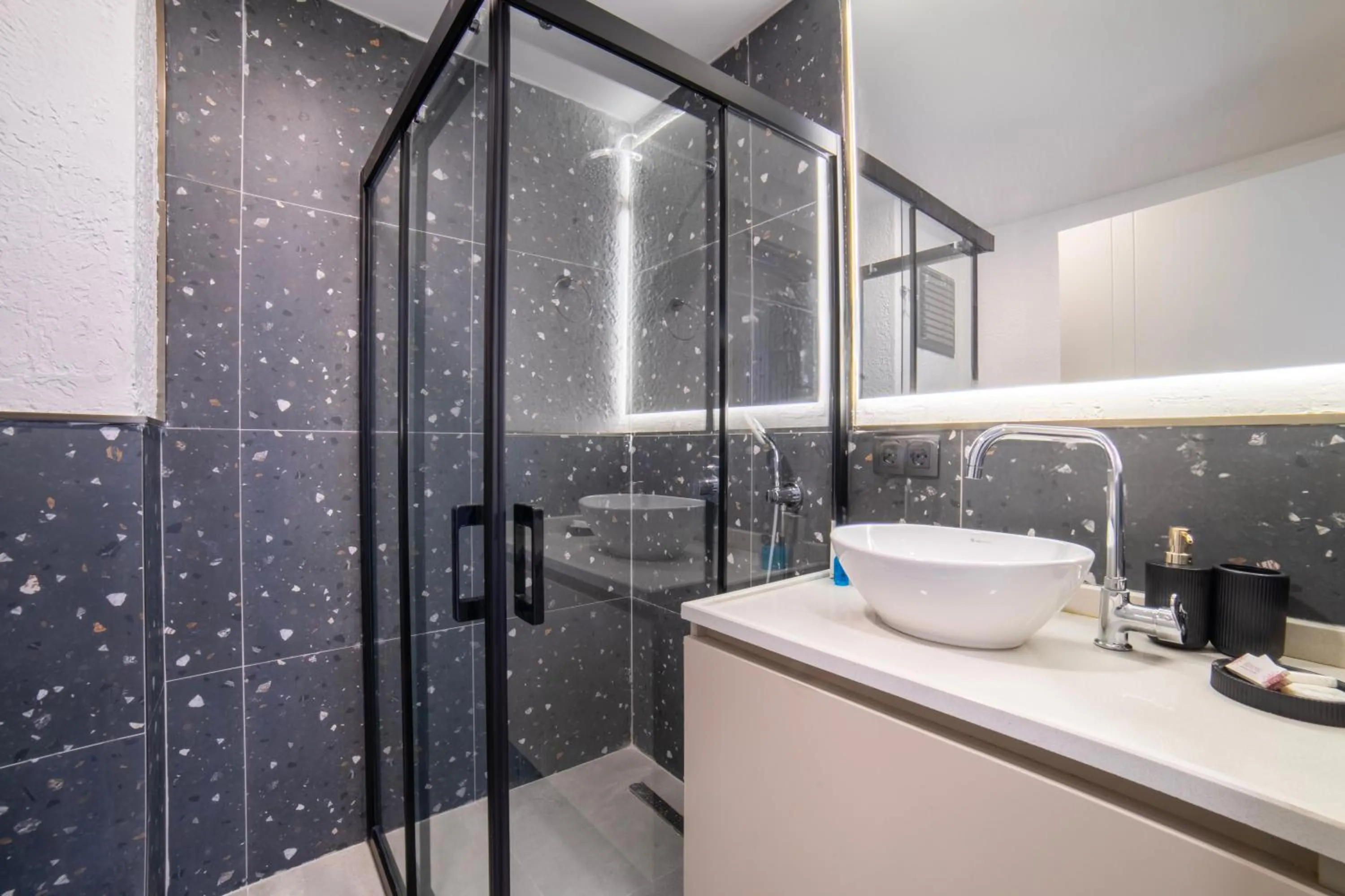 Shower in RudBlu Suites