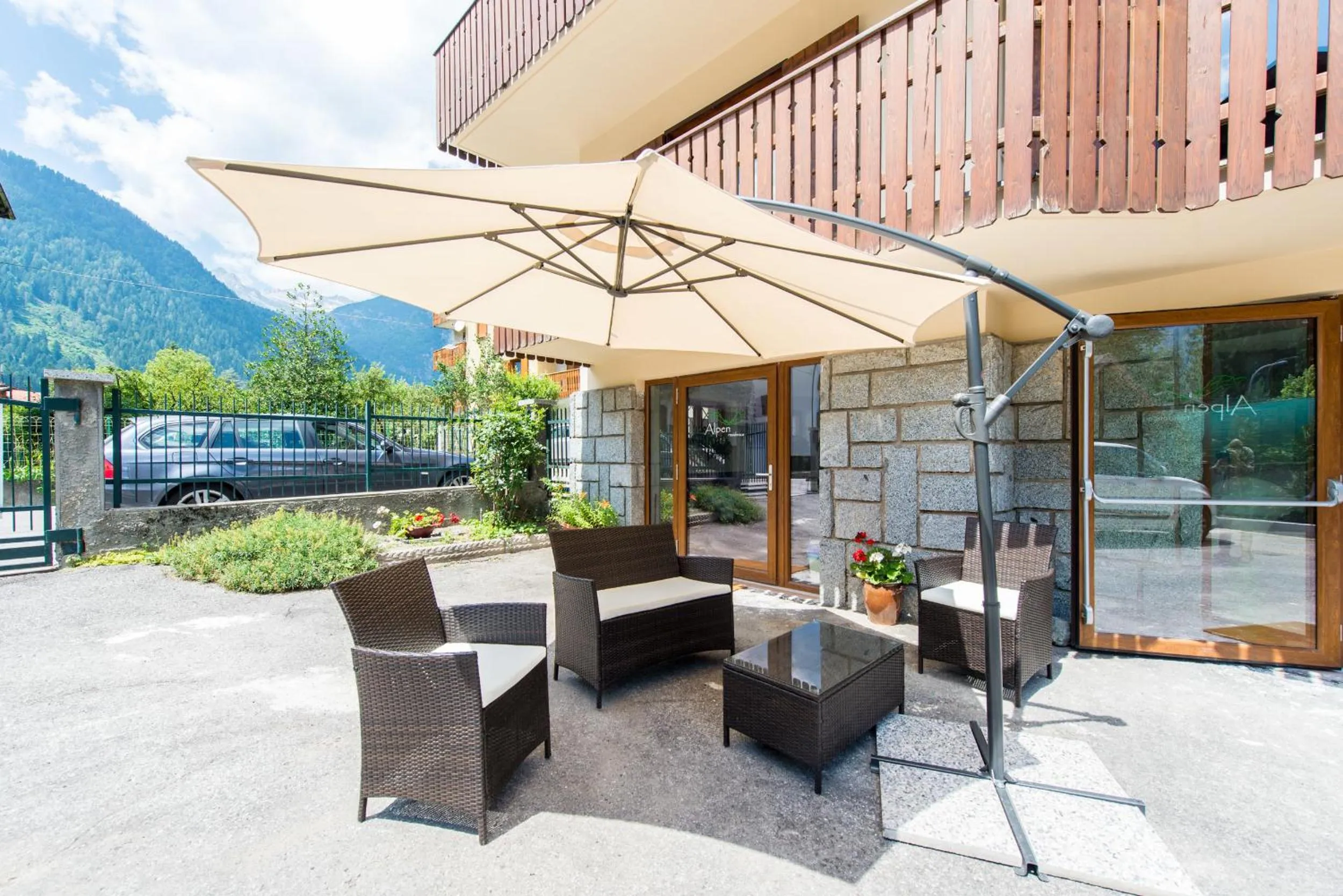 Facade/entrance in Residence Alpen Casavacanze