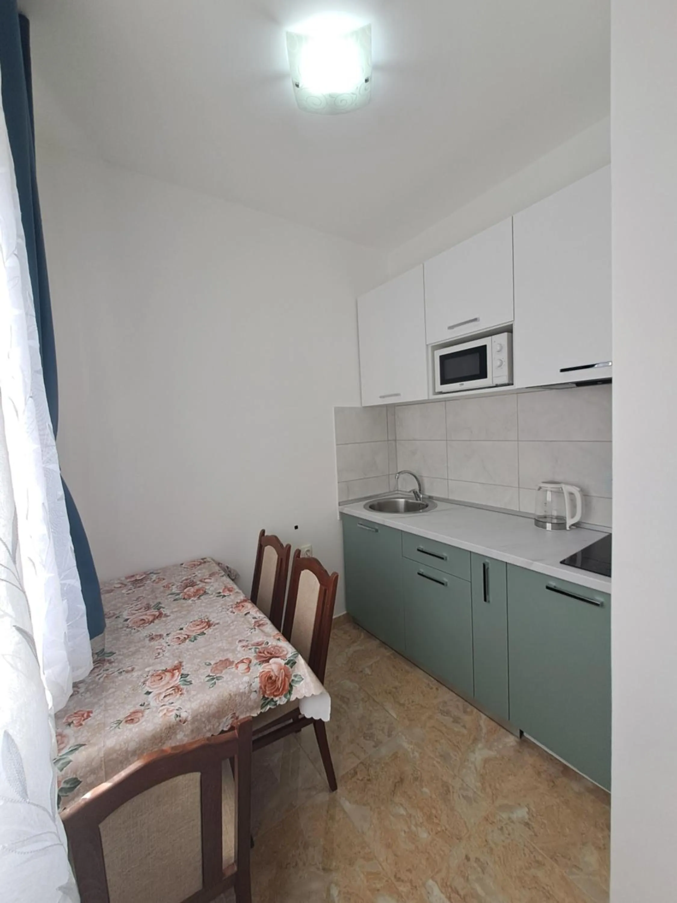 kitchen in Marinero Apartments