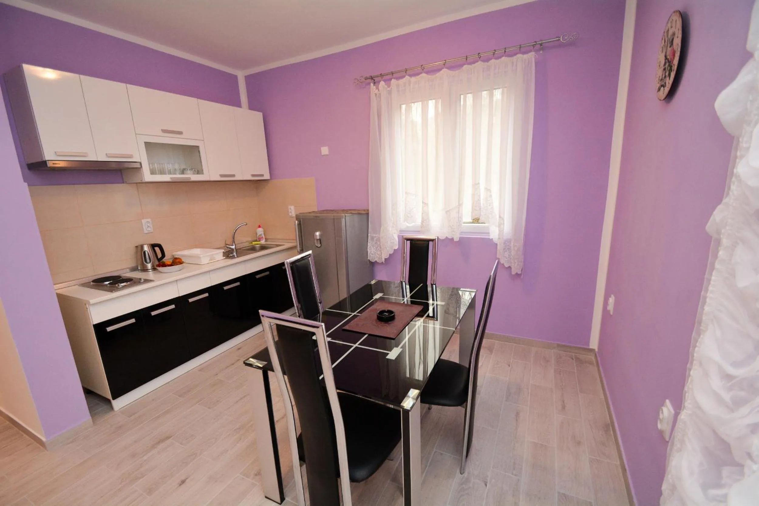 Kitchen or kitchenette in Marinero Apartments