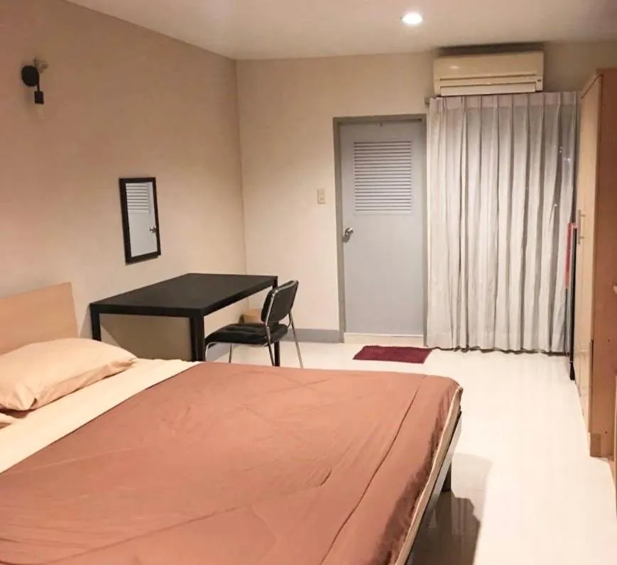 Bed in Grand Residence