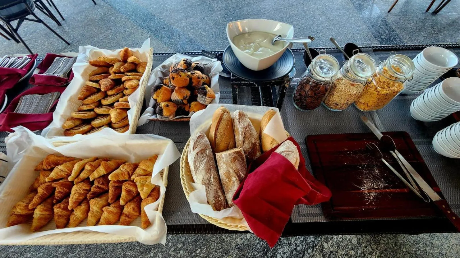 Breakfast in Sunset Emily Villas & Rooms