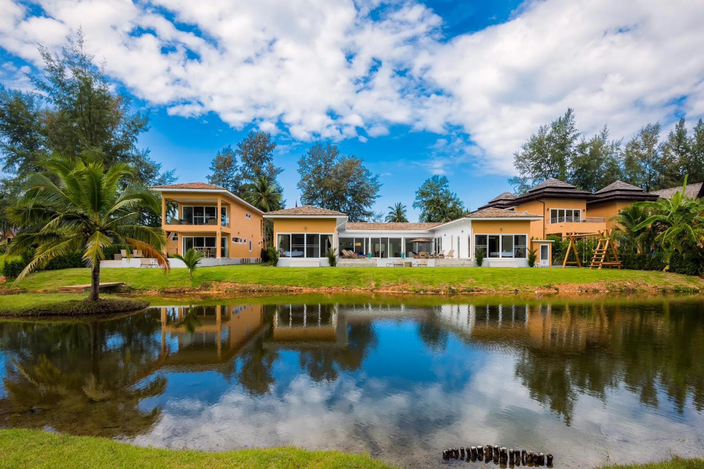 Property building in Sunset Emily Villas & Rooms