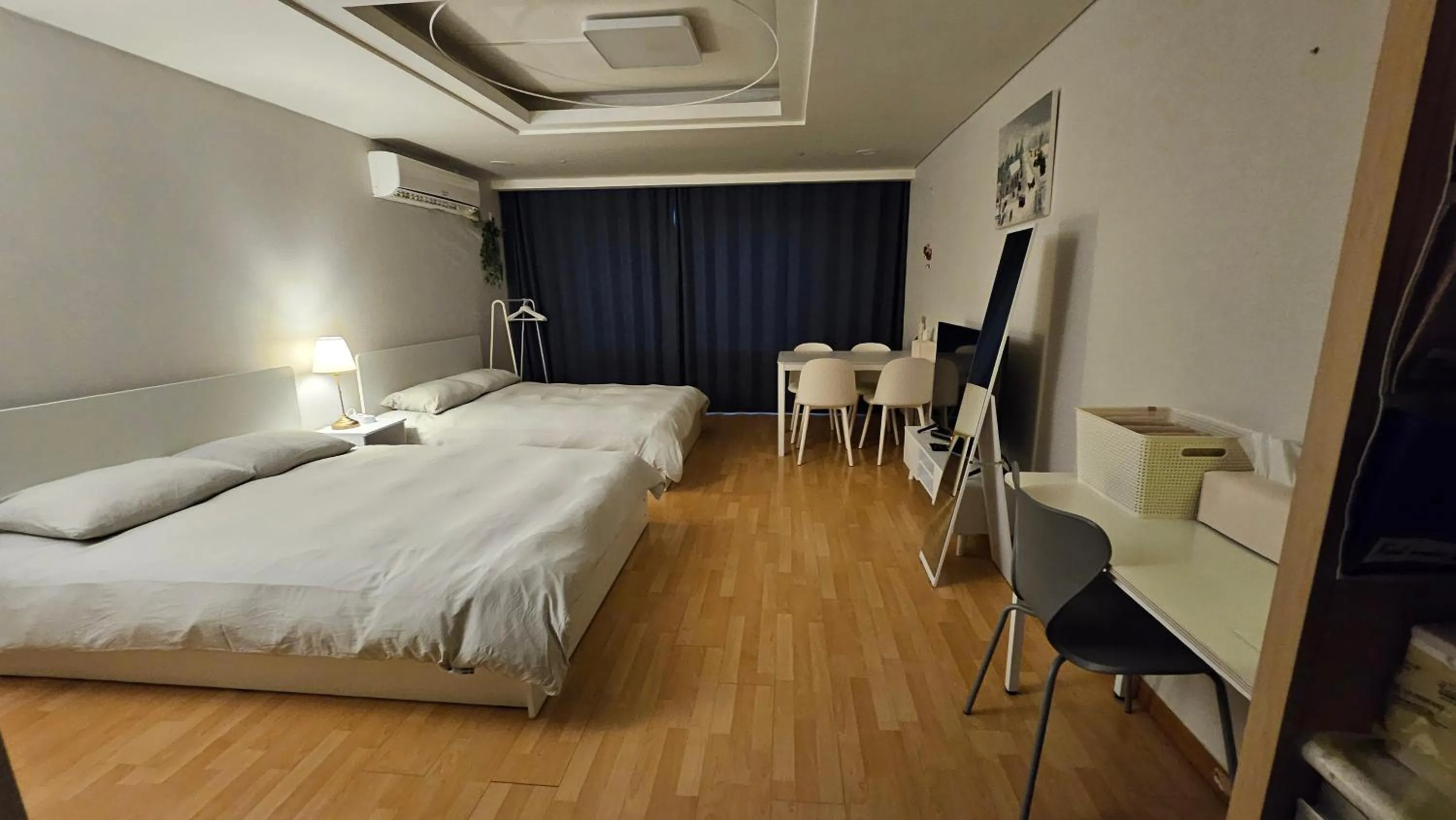 Bed in Hongdae Cleanhouse