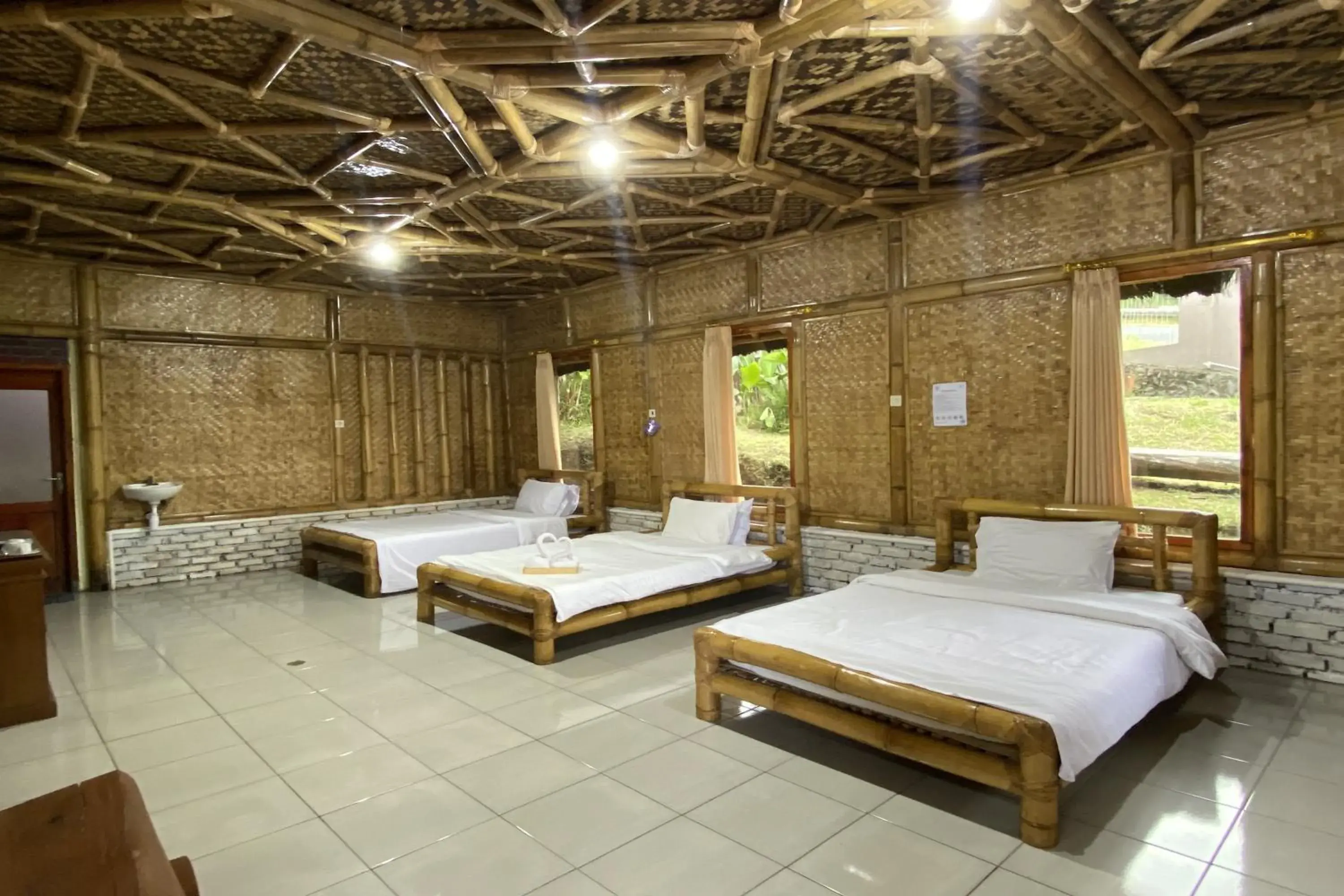 Executive Triple Room in Puncak Darajat Highland Executive Triple Room in Puncak Darajat Highland