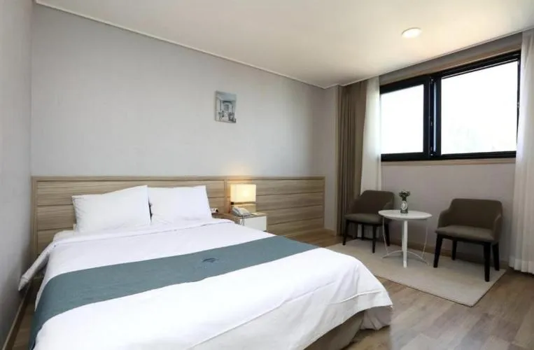 Bed in Blue Mountain Hotel