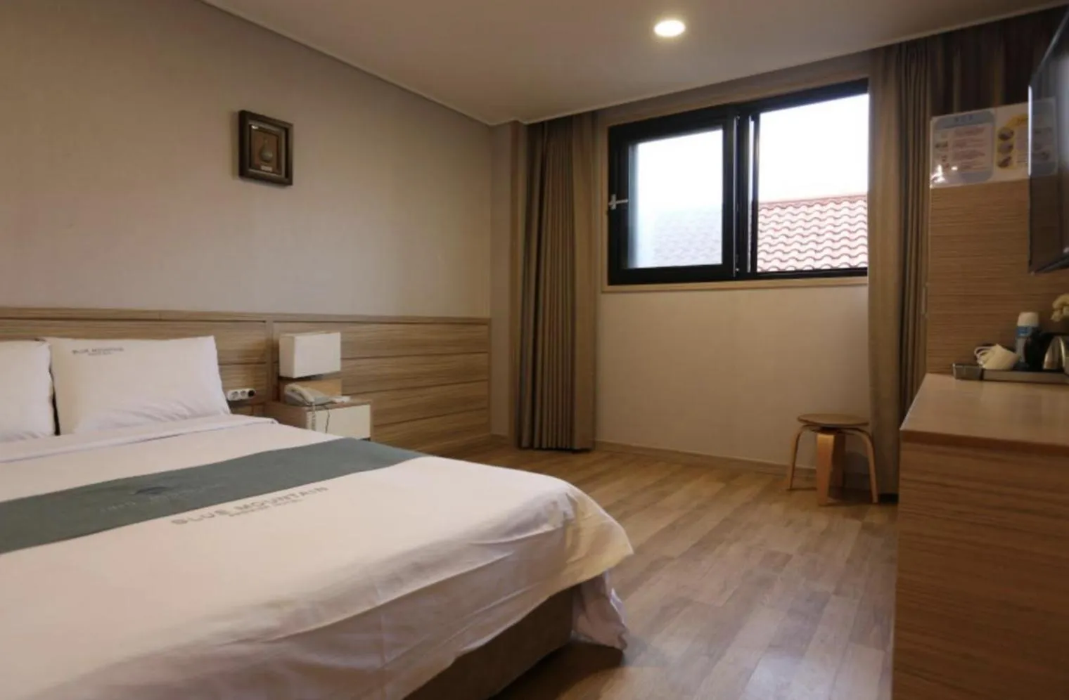 Bed in Blue Mountain Hotel