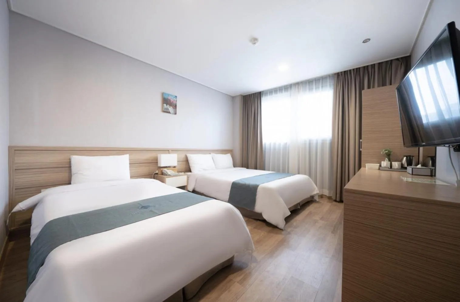 Bed in Blue Mountain Hotel