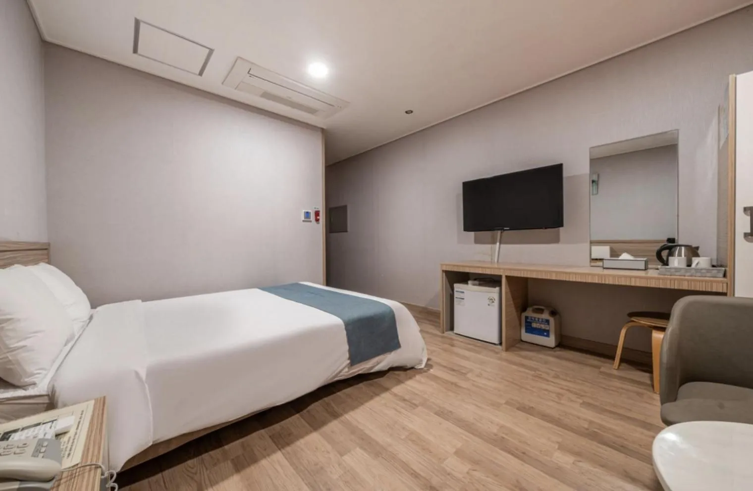 Bed in Blue Mountain Hotel