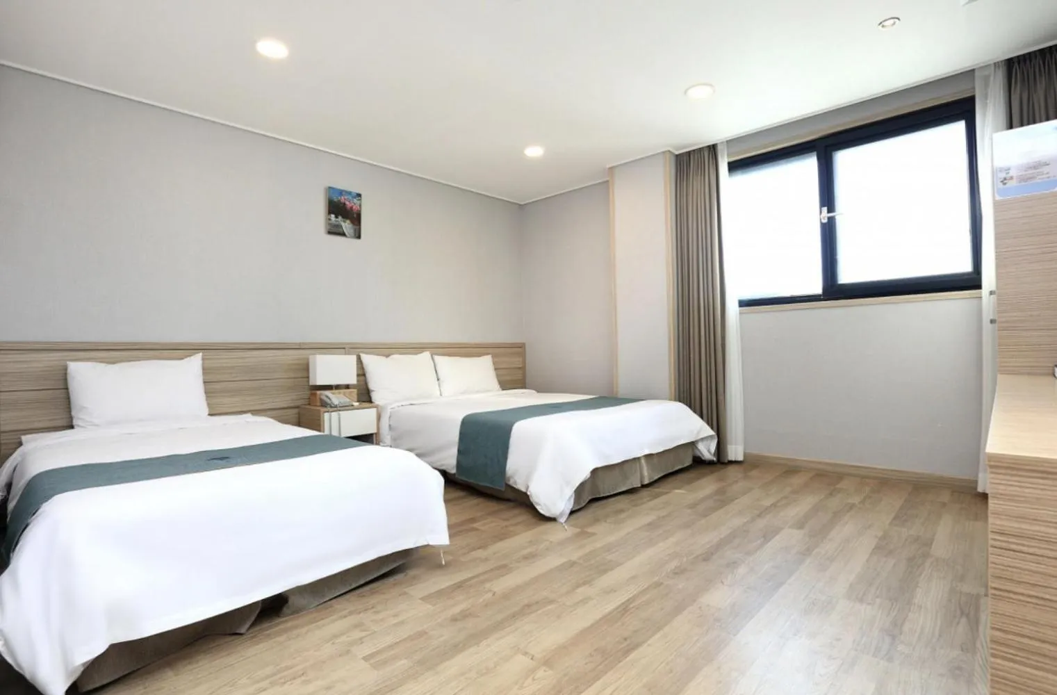 Bed in Blue Mountain Hotel