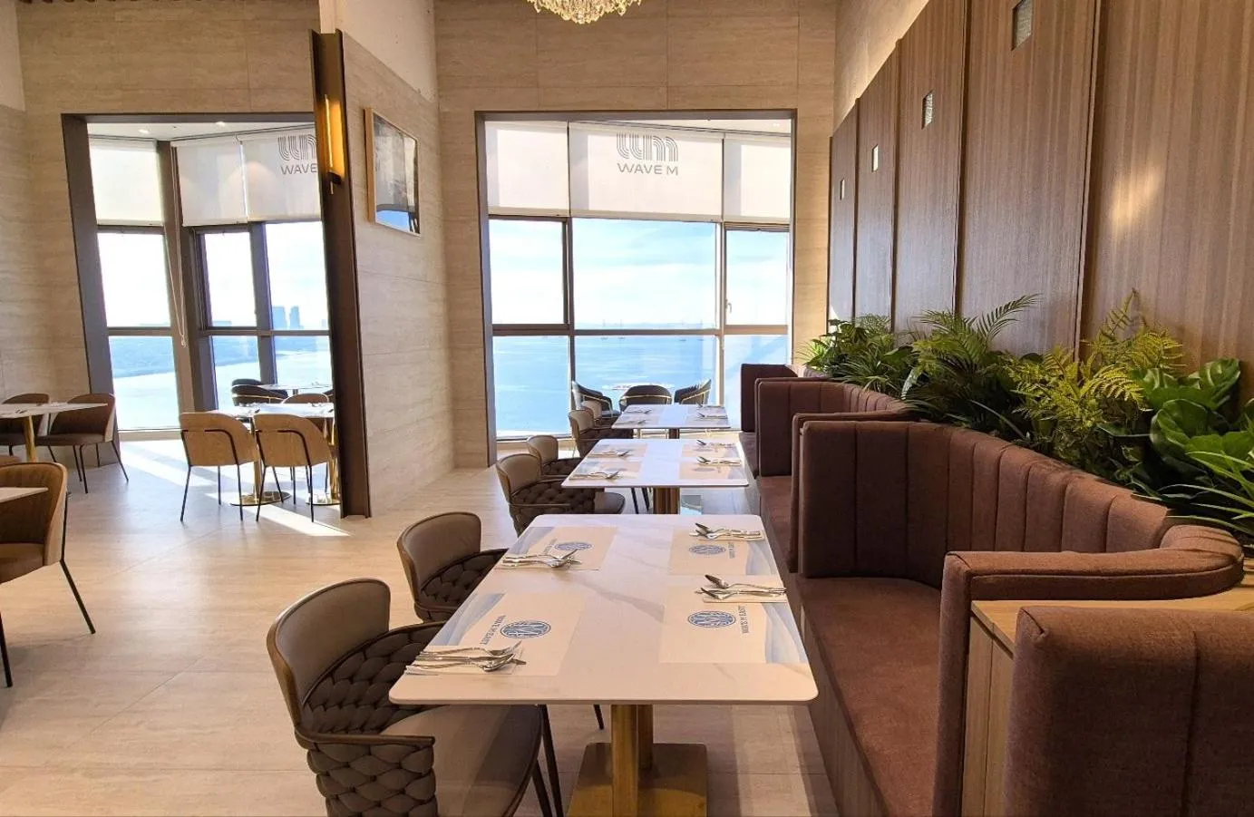 Restaurant/places to eat in WAVEM HOTEL East